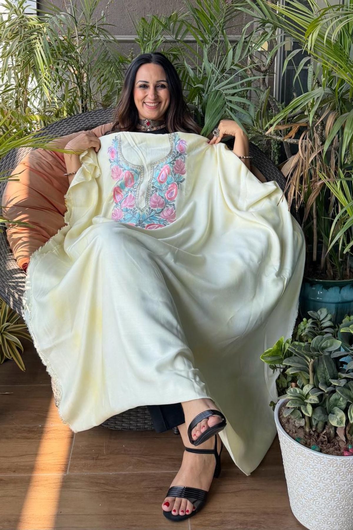 Pure muslin kurta fabric with Kashmiri work