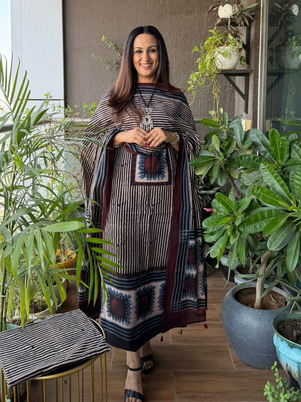 Handblocked Ajrakh Taj cotton full sets!!
