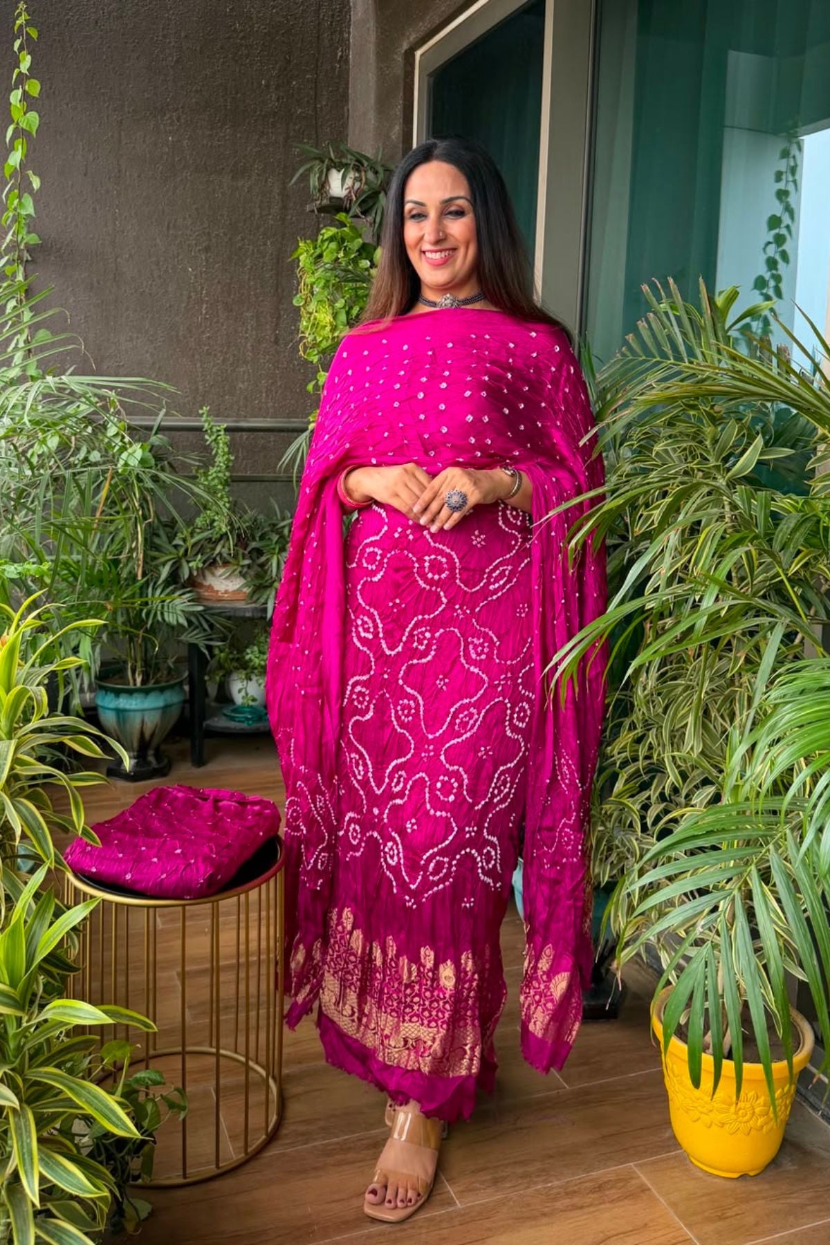 Bandhani with nakshi zari work on pure modal!!