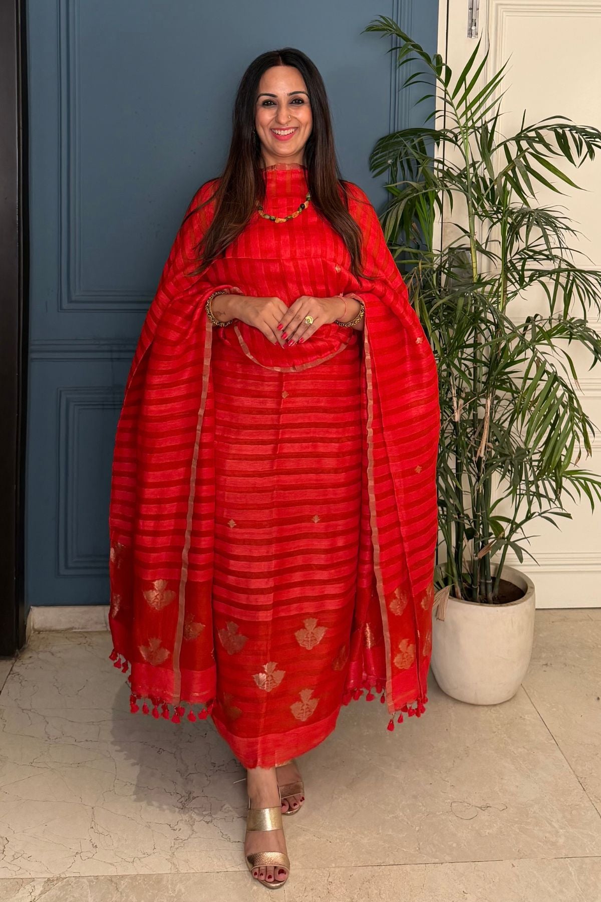 Premium quality pure silk linen kurta dupatta sets with Jamdani weave