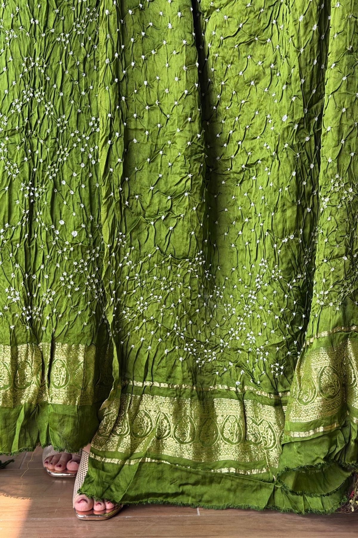 Pure modal silk full set with hand done bandhani and zari weaving!!