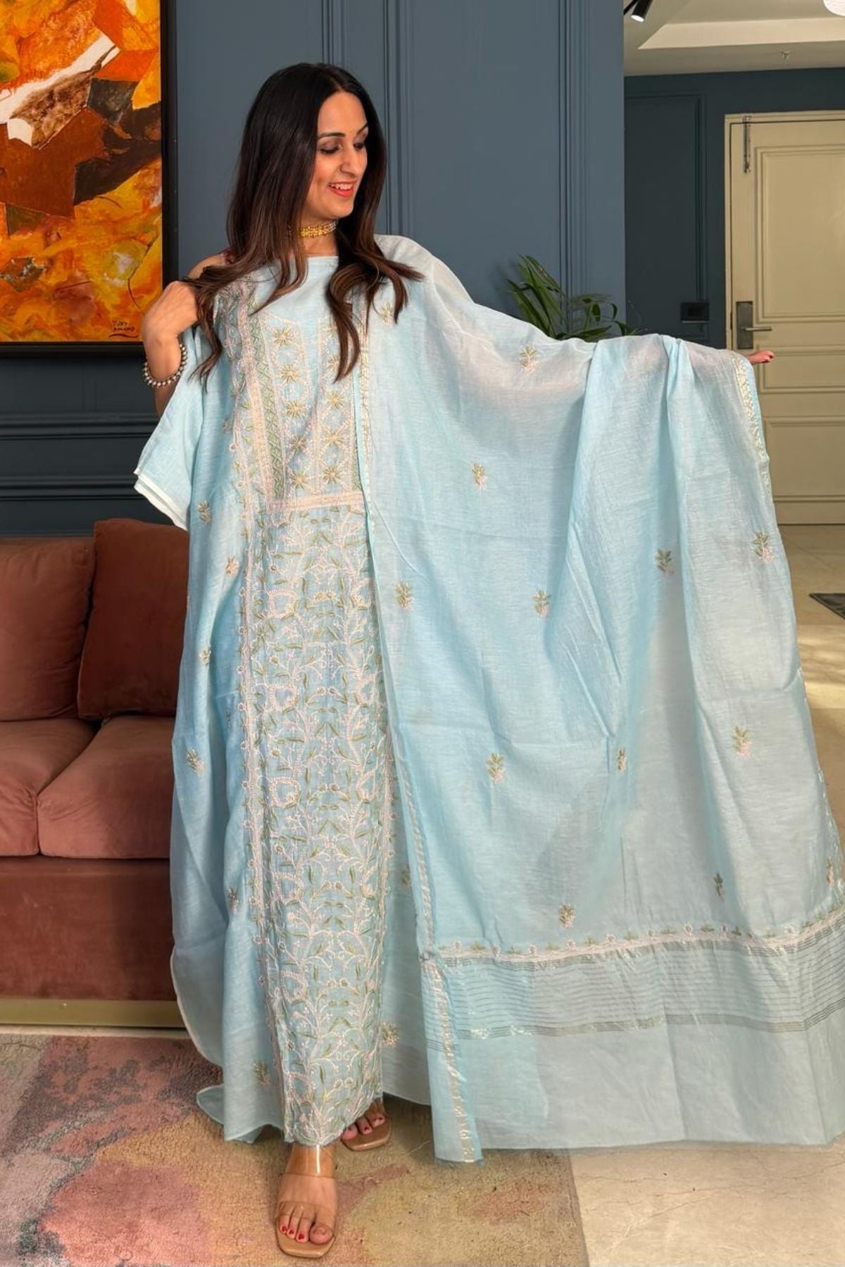 Chikankari on pure Mul cotton!!