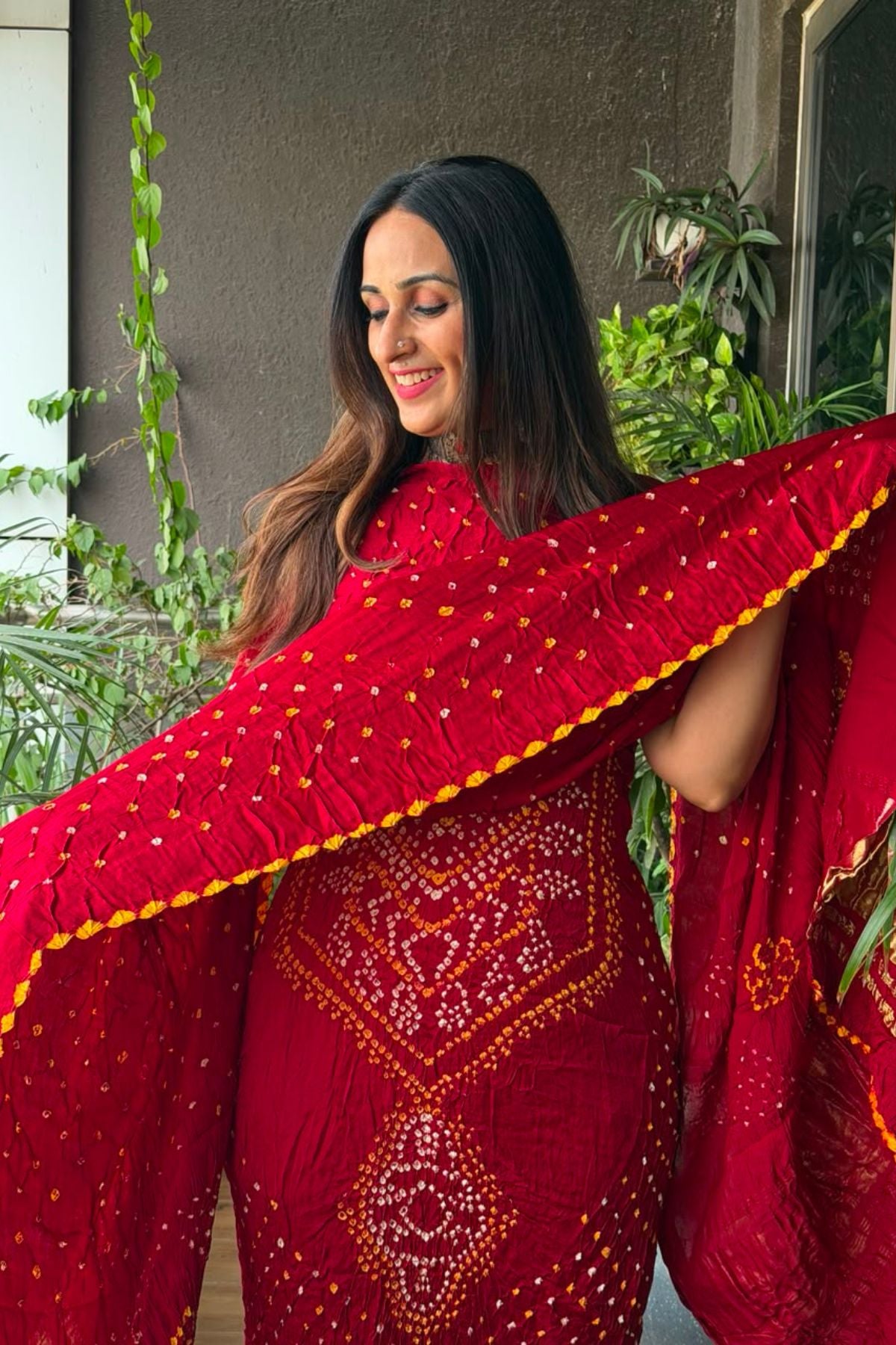Hand done BANDHANI full set on pure modal!!