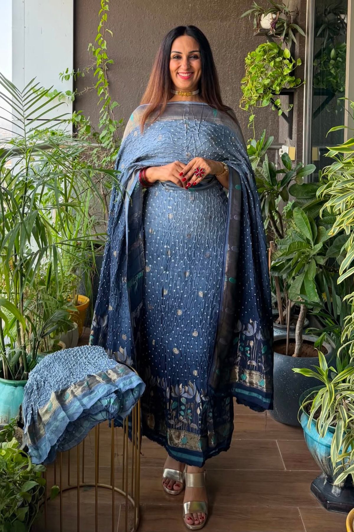 Pure gaji silk full set with hand done bandhani and zari weaving!!