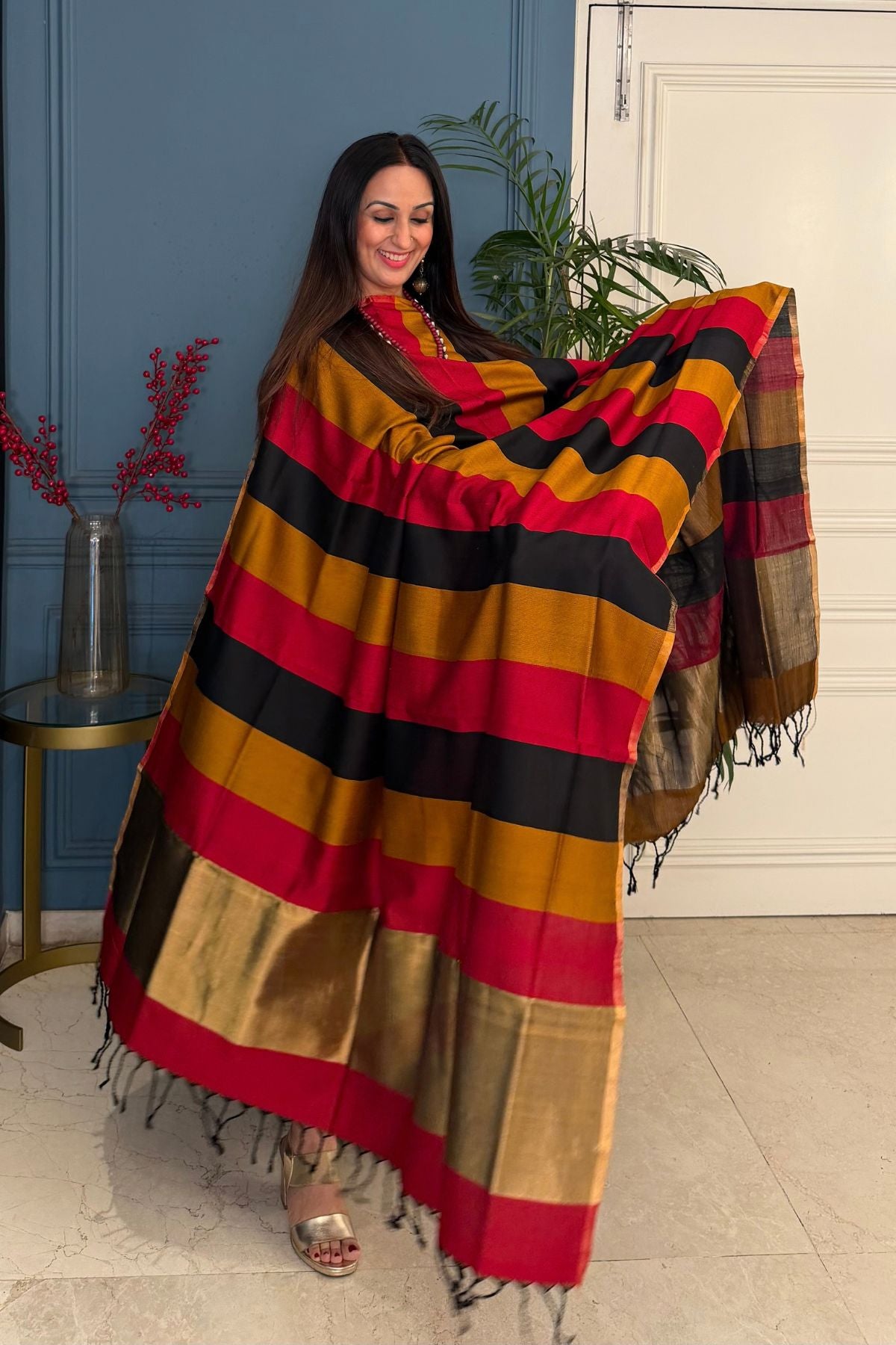 Maheshwari weave kurta dupatta set on cotton silk