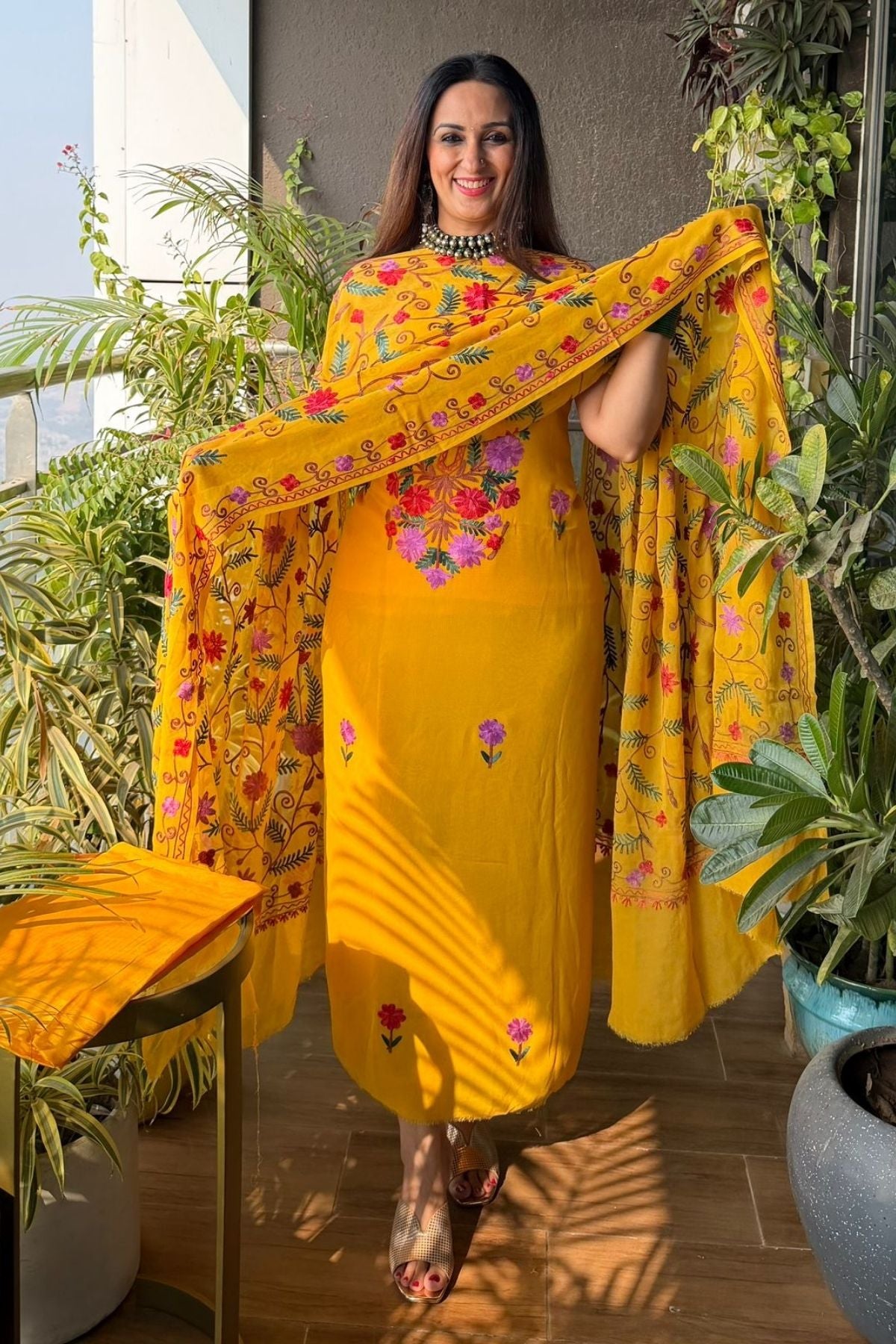 Kashmiri embroidery on Georgette full suit sets