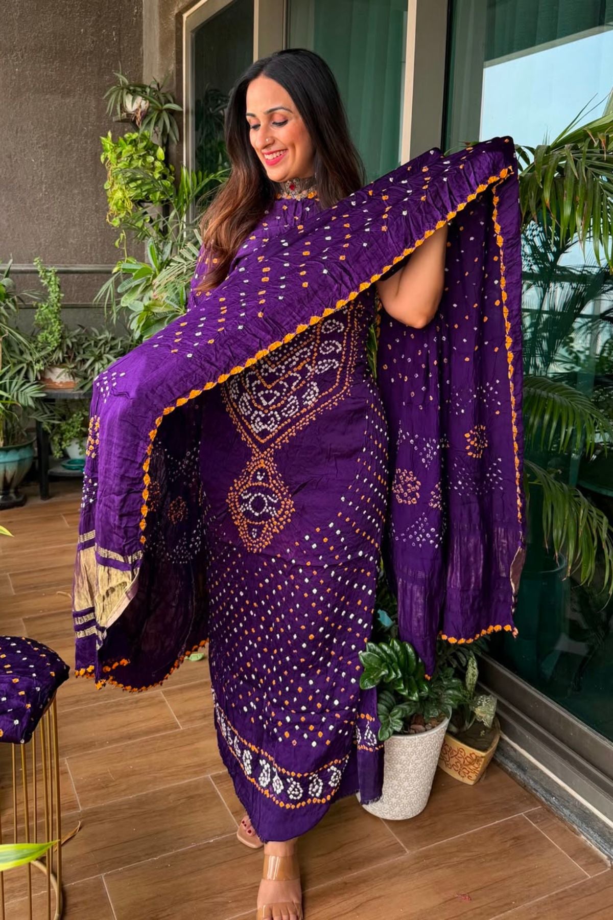 Hand done BANDHANI full set on pure modal!!