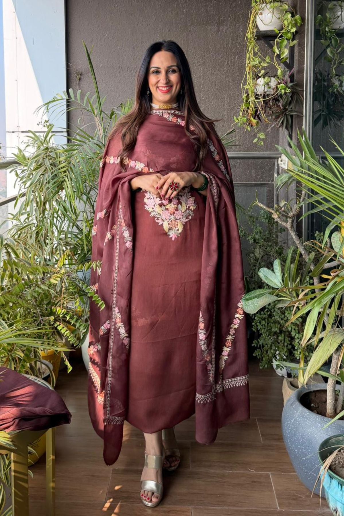 Chinon full sets with Kashmiri Aari embroidery!!!