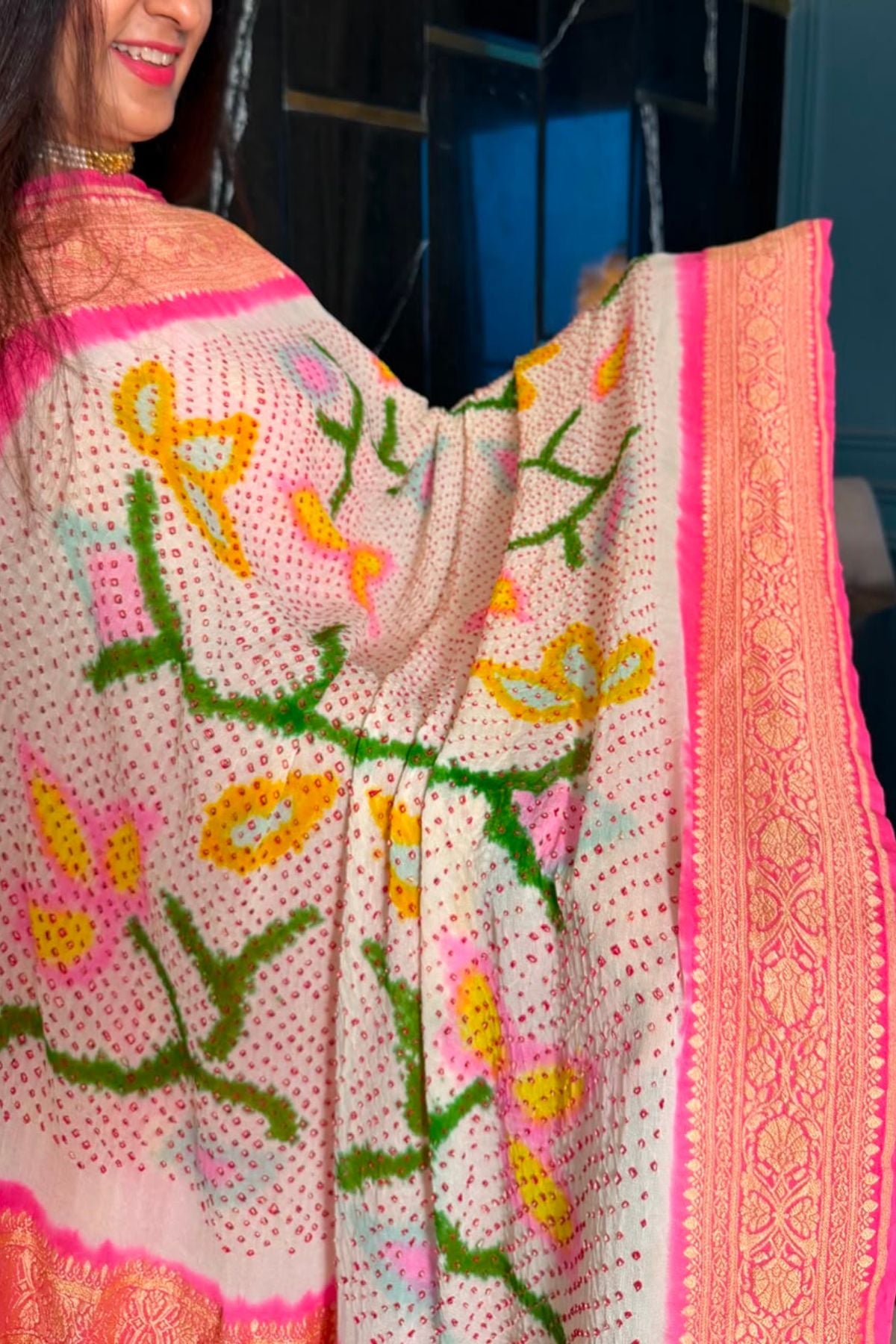 Banarasi khaddi georgette with red Bandhani full set!!!