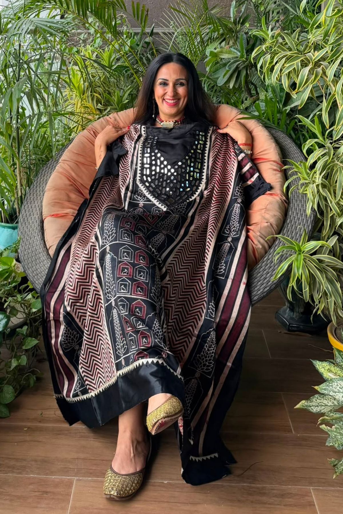Handcrafted Kutch mirror work kurta on pure Mashru!!