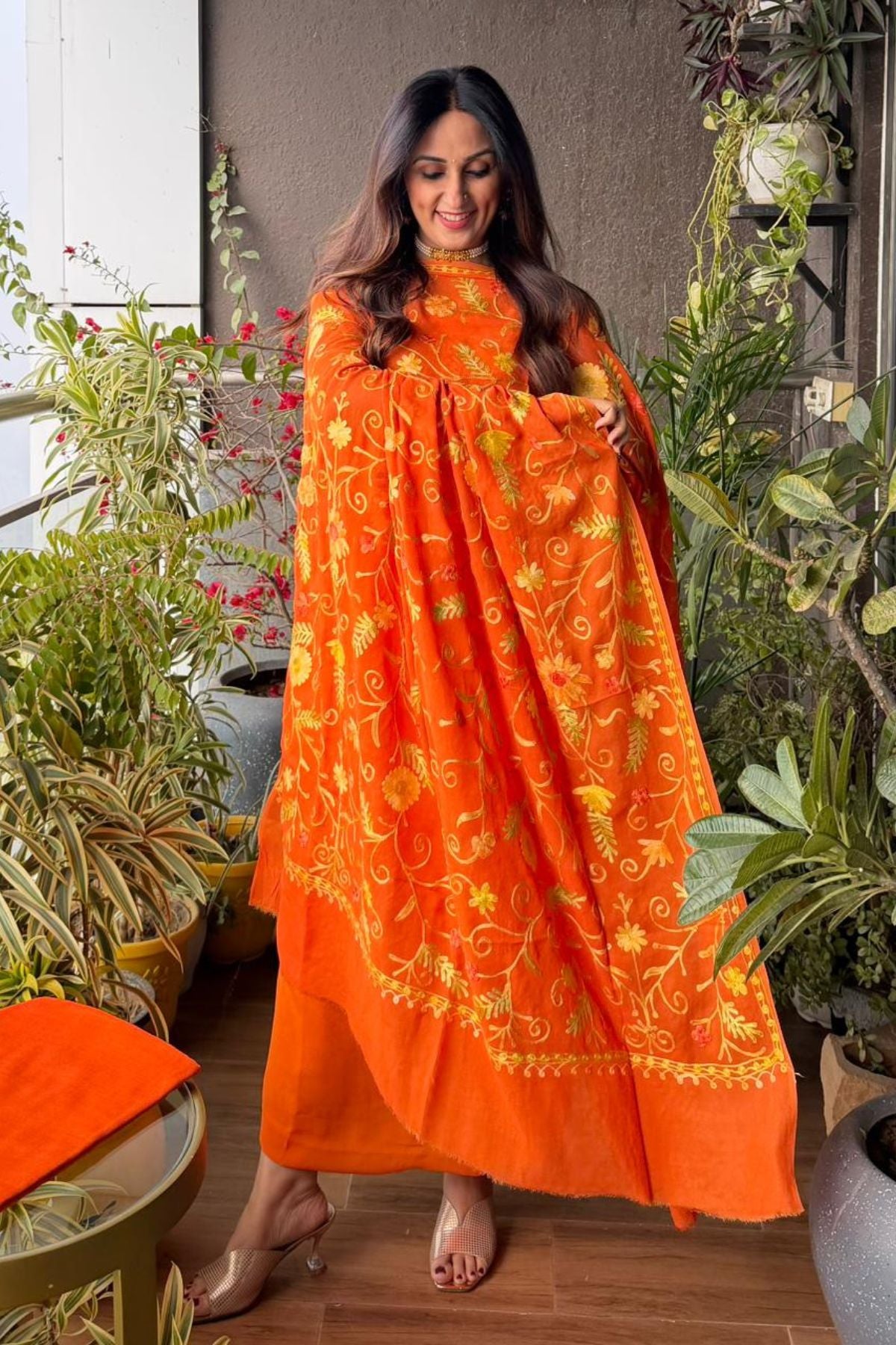 Kashmiri embroidery Jaal dupatta full sets on georgette fabric