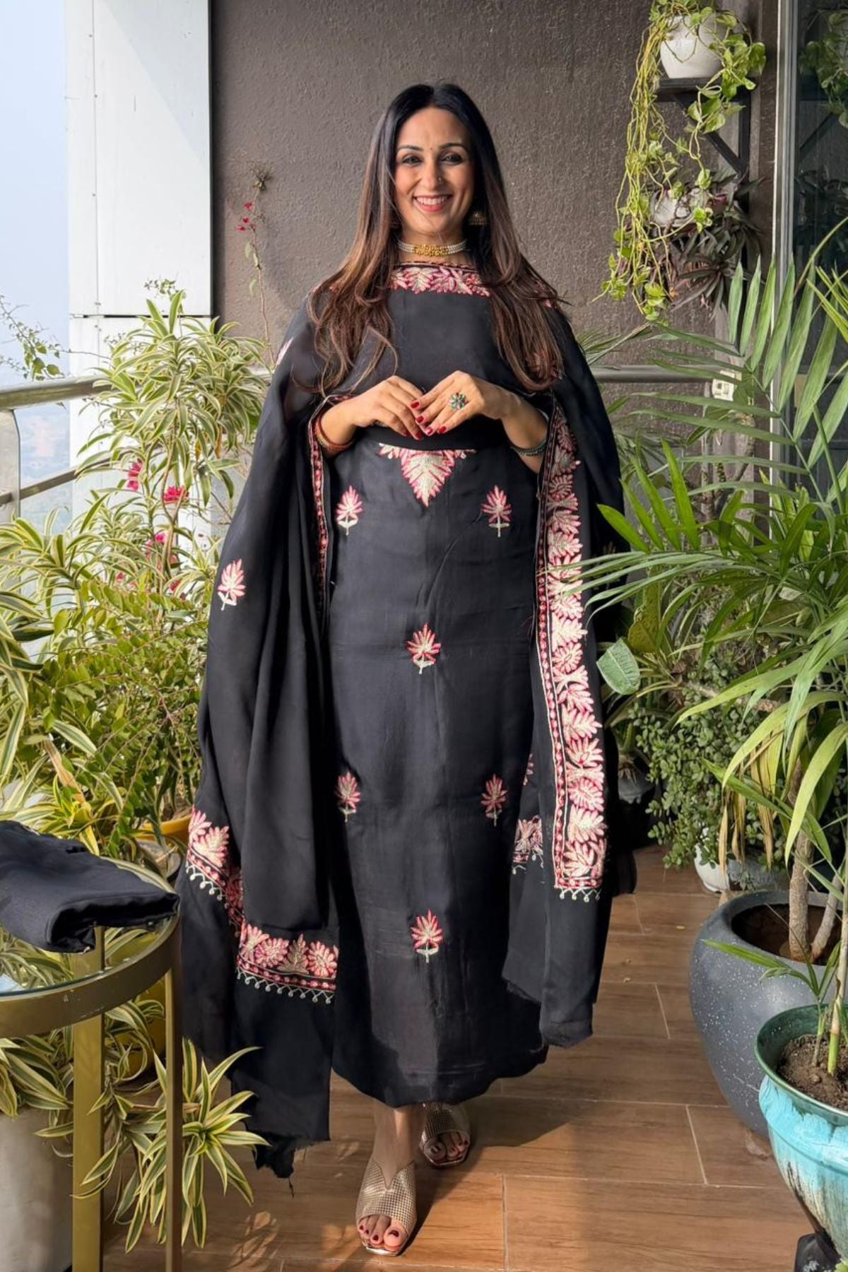 Upadda suit sets with Kashmiri Aari work!!