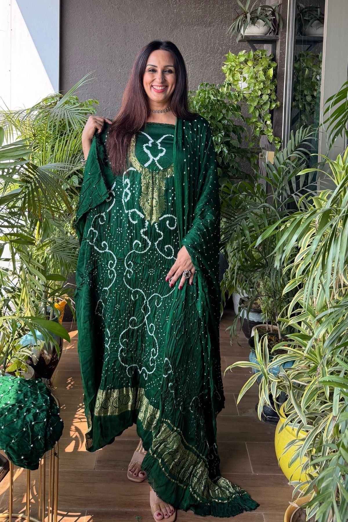 Pure modal silk full set with hand done bandhani and zari weaving!!
