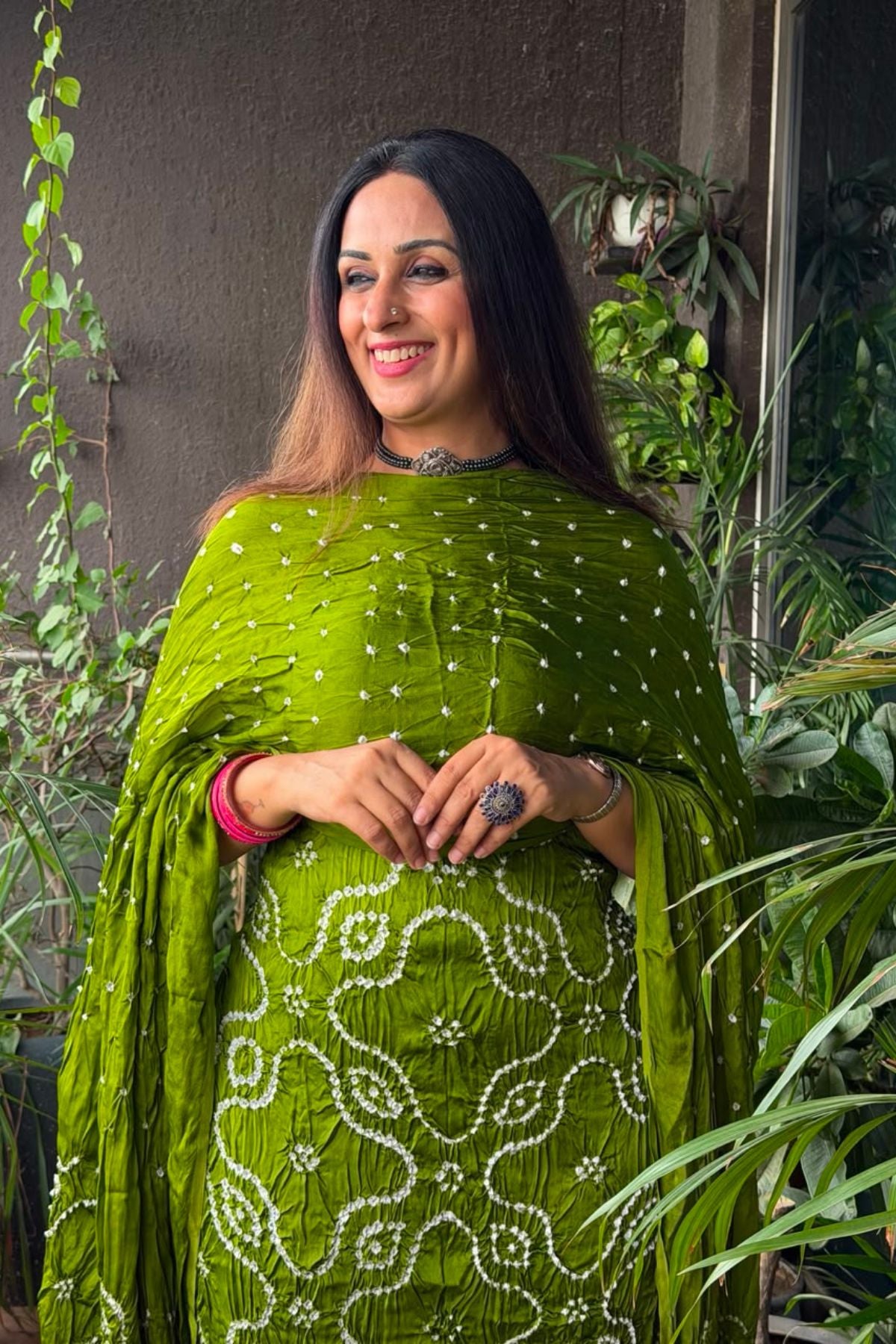 Bandhani with nakshi zari work on pure modal!!