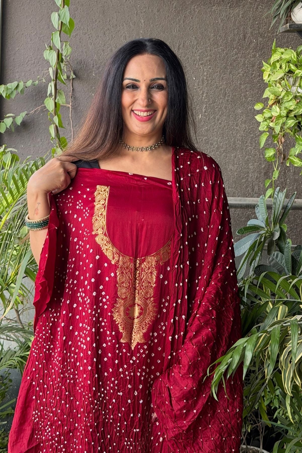 Pure modal silk full set with hand done bandhani and zari weaving!!