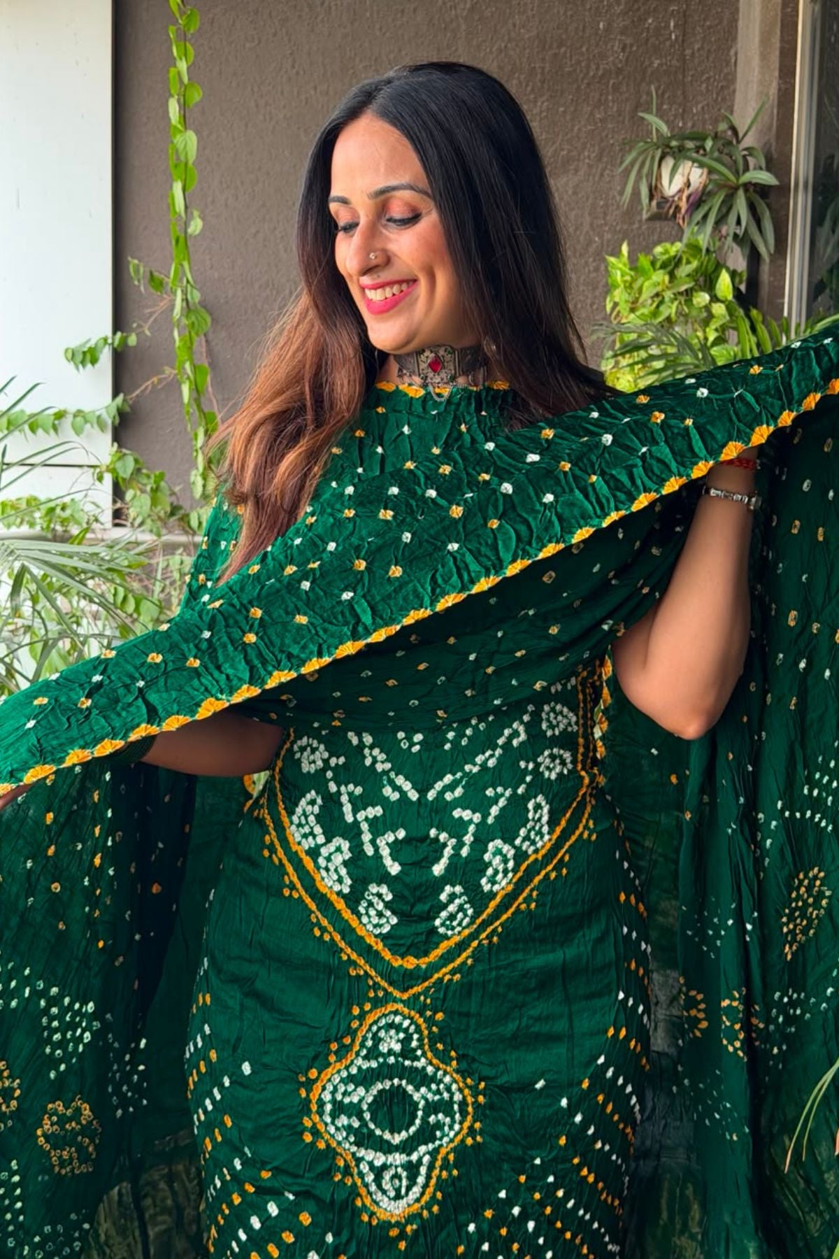 Hand done BANDHANI full set on pure modal!!