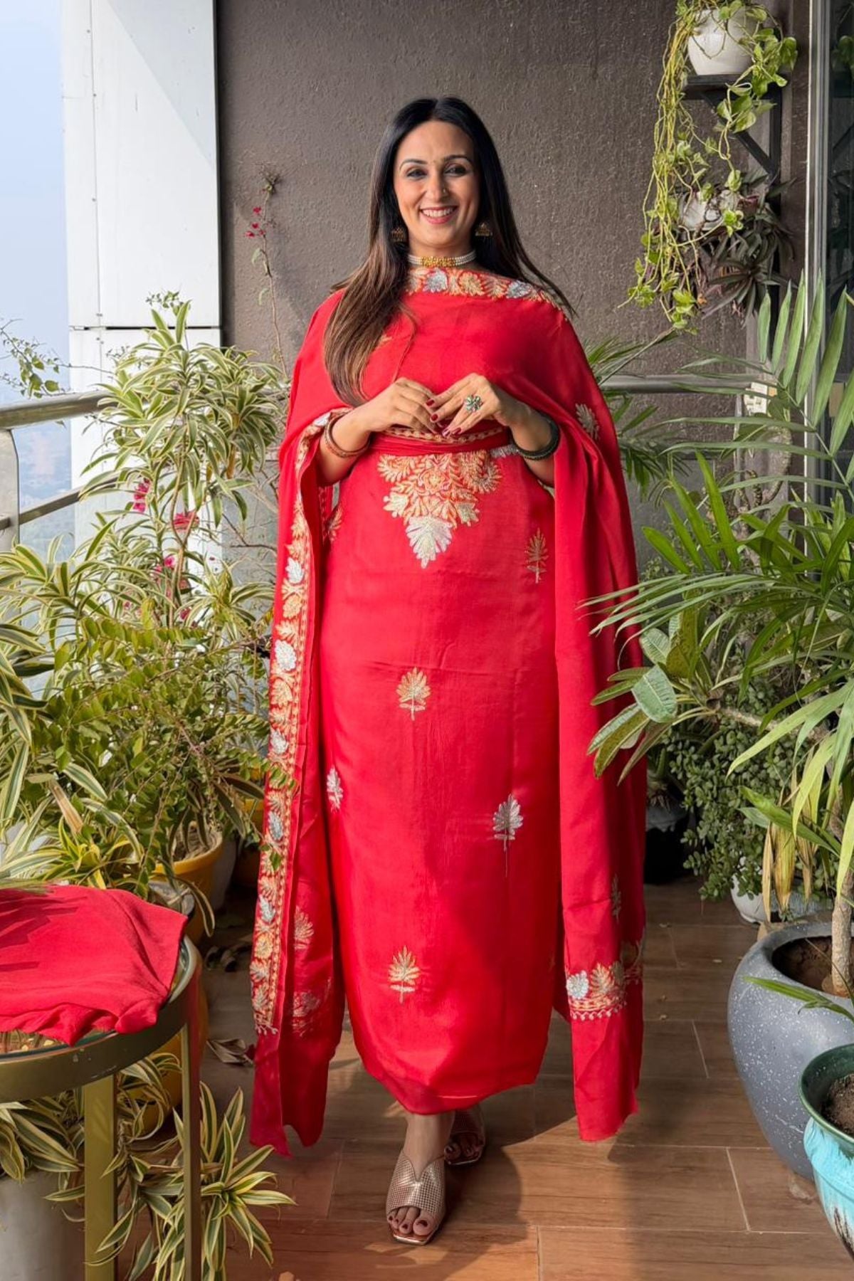 Upadda suit sets with Kashmiri Aari work!!