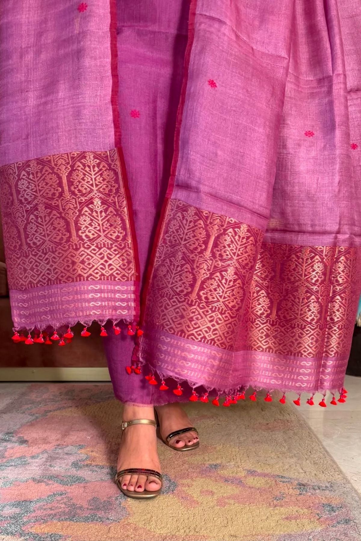 Tangail weave on Pure Tussar Silk -Kurta Dupatta set