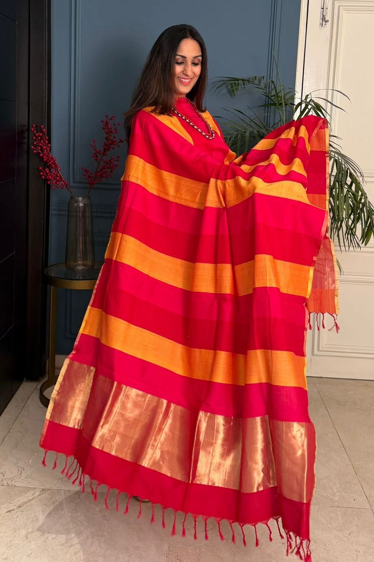 Maheshwari weave kurta dupatta set on cotton silk