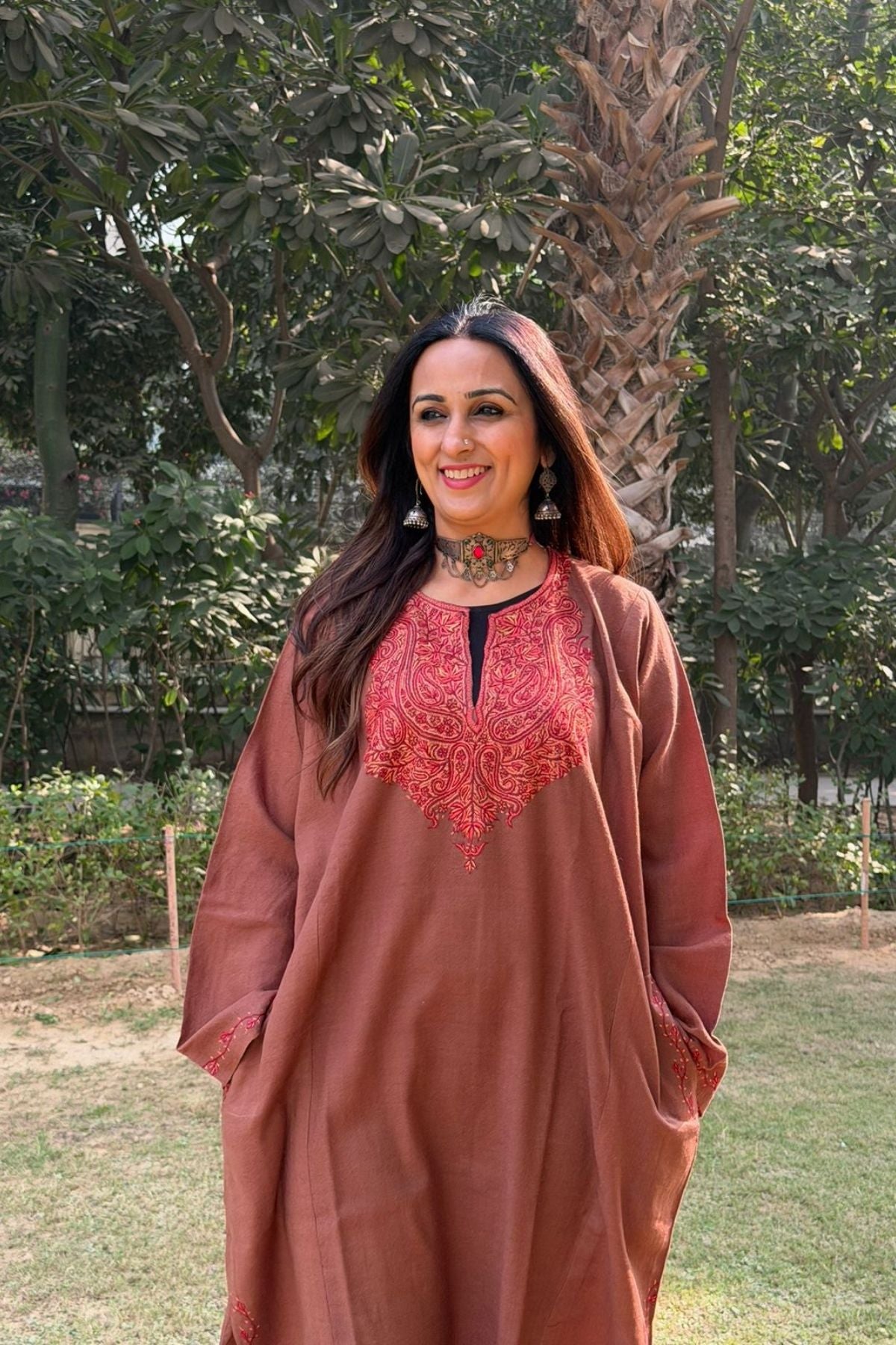 Sozni Handwork woollen Phiran