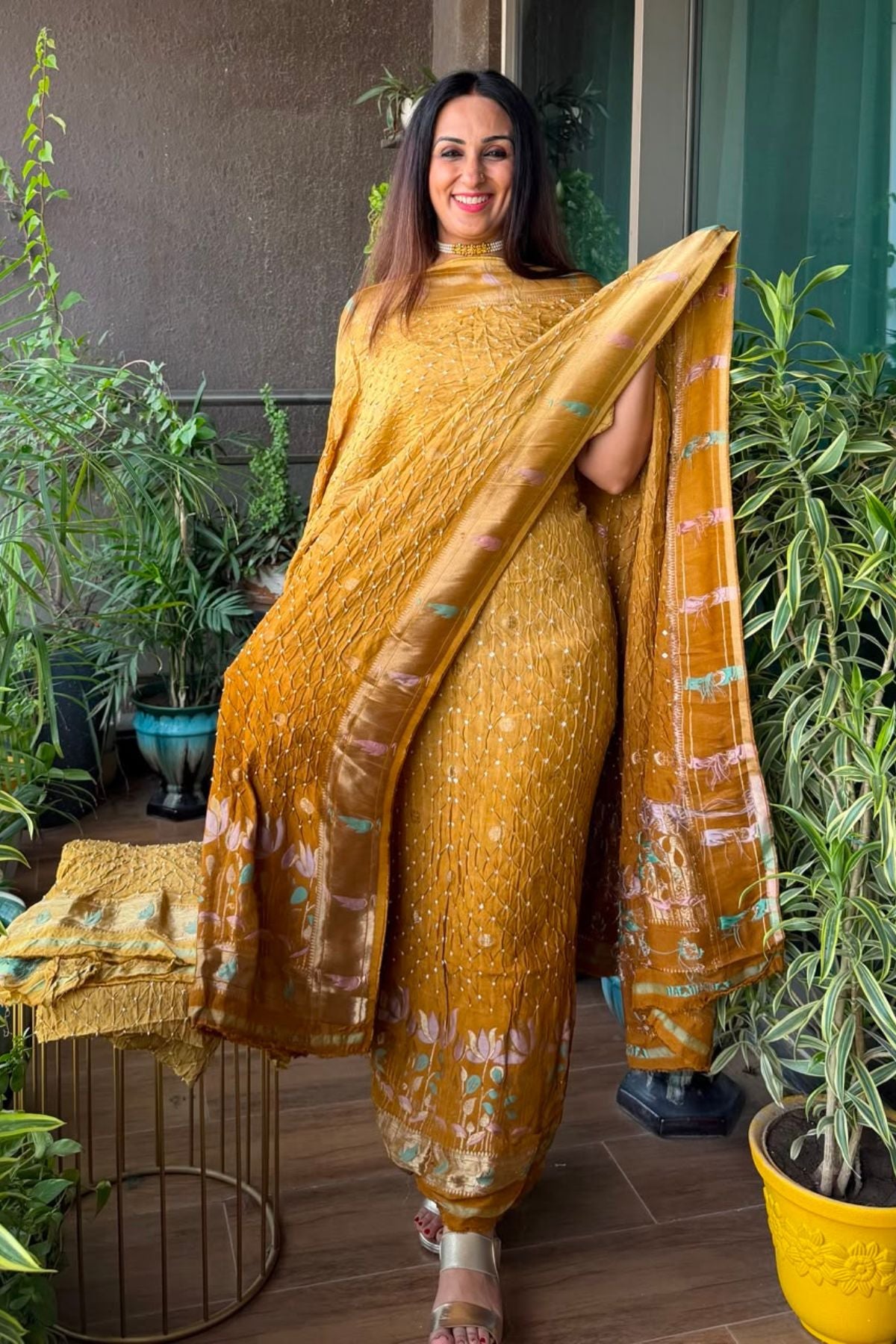 Pure gaji silk full set with hand done bandhani and zari weaving!!