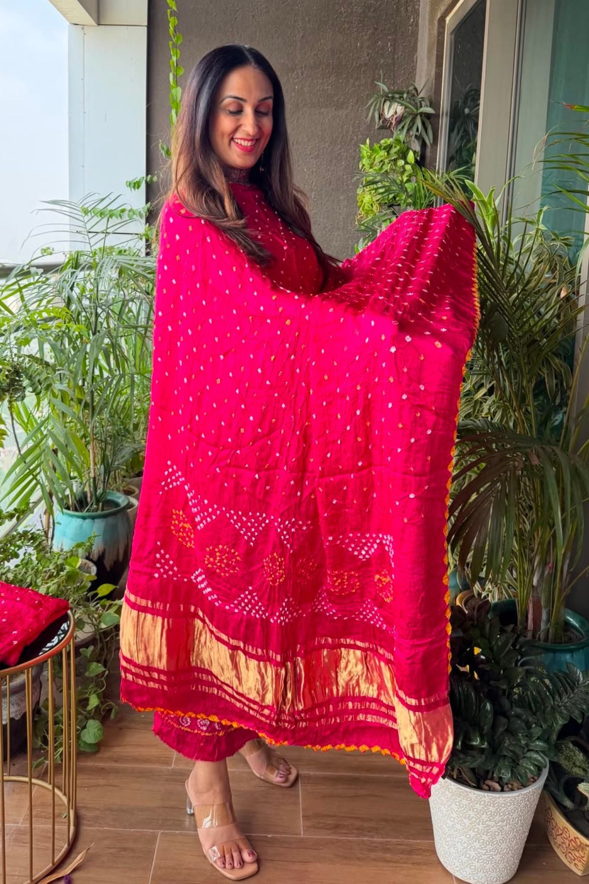 Hand done BANDHANI full set on pure modal!!
