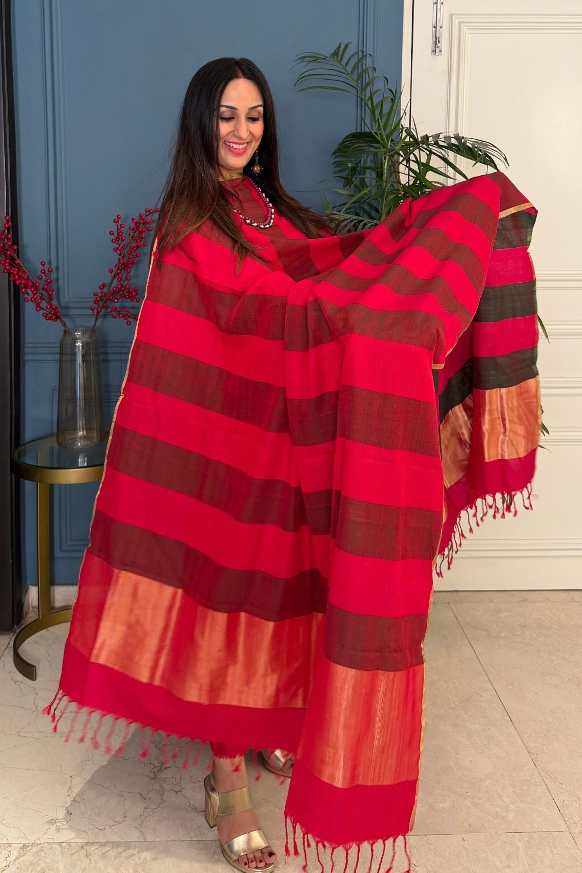 Maheshwari weave kurta dupatta set on cotton silk