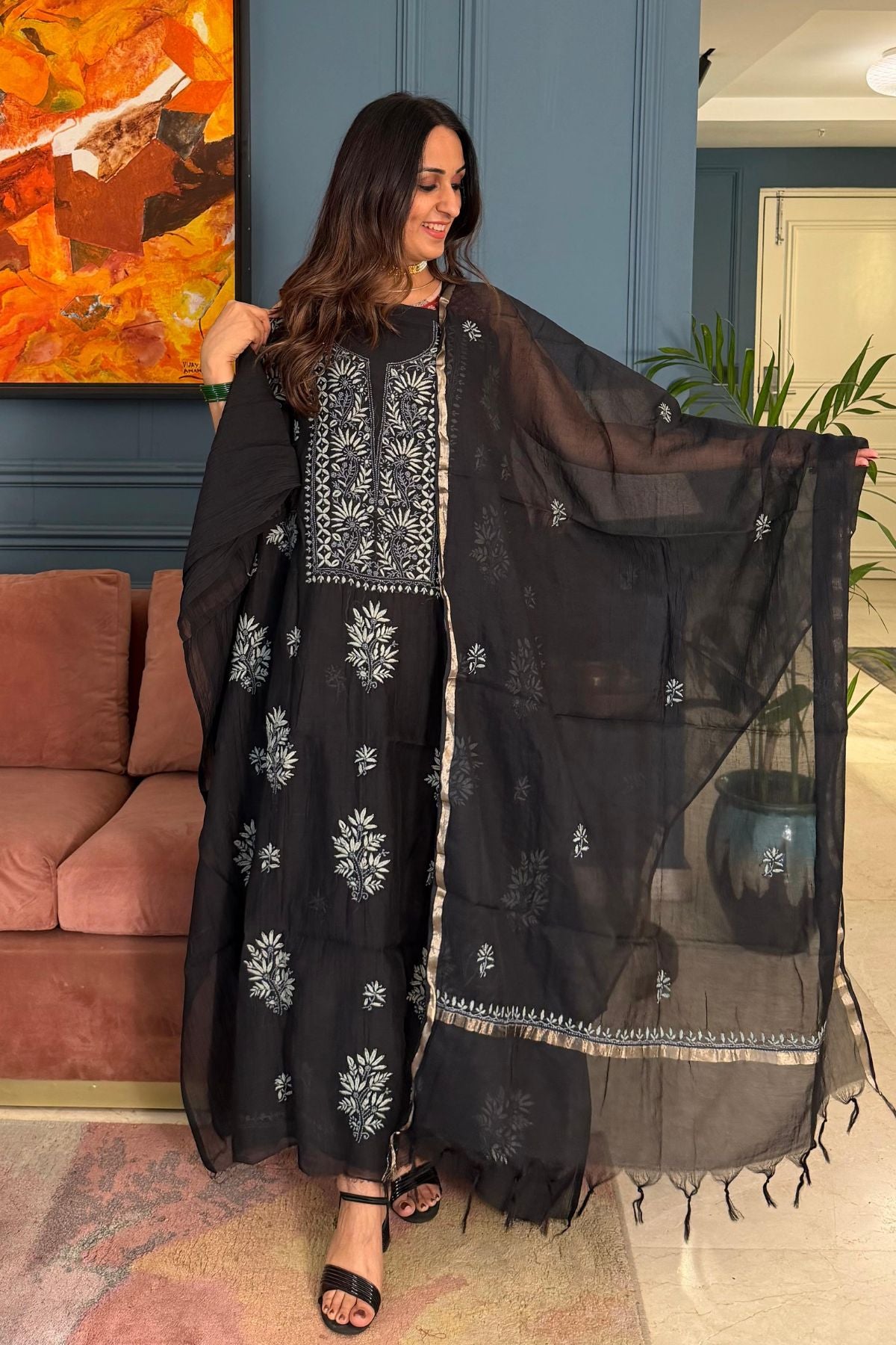 Chikankari on pure Mul cotton!!