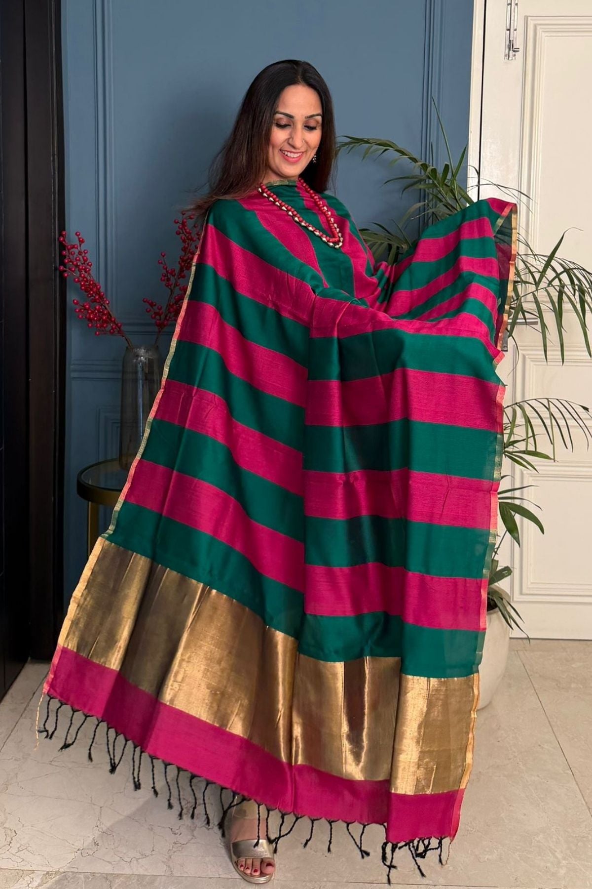 Maheshwari weave kurta dupatta set on cotton silk
