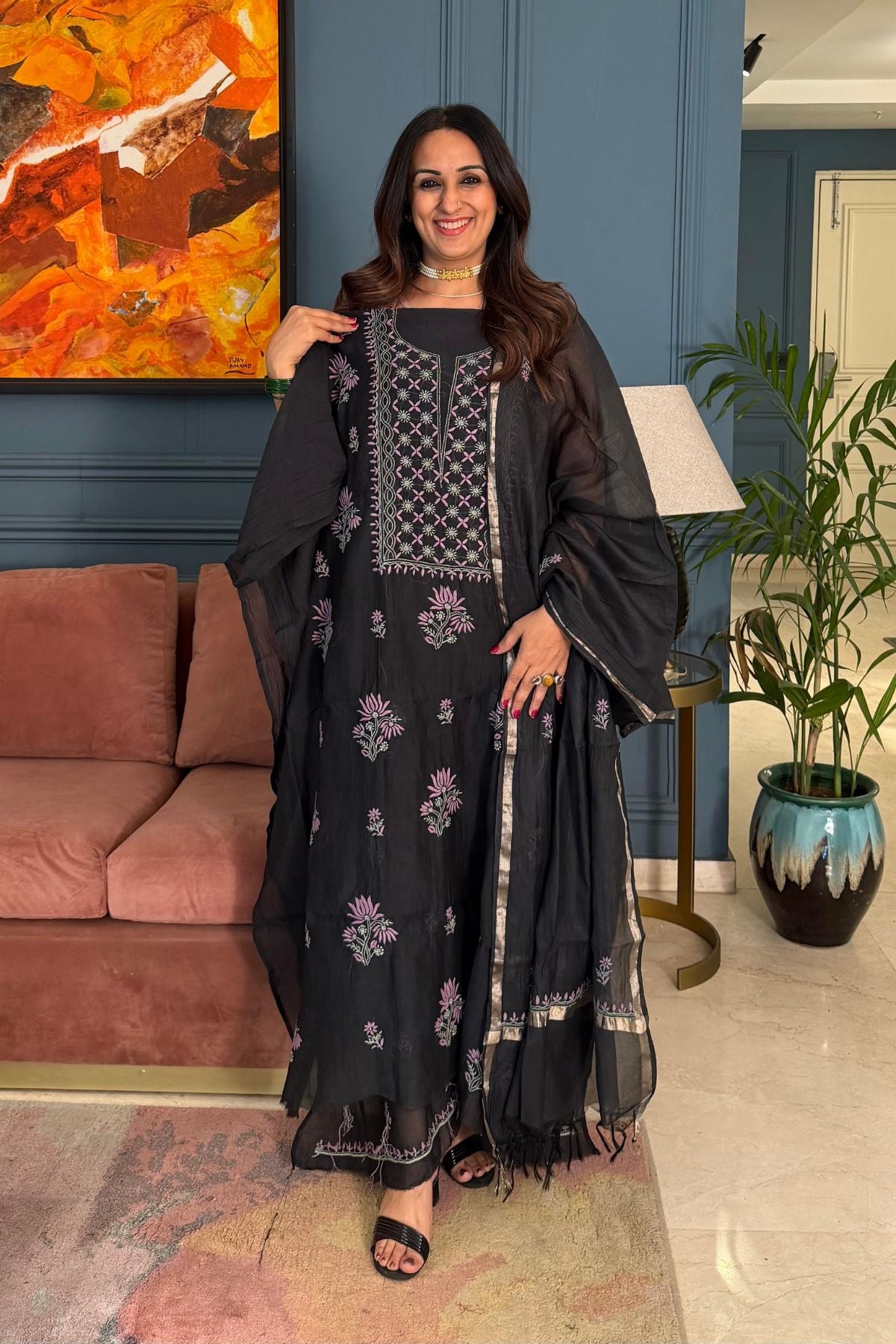 Chikankari on pure Mul cotton!!