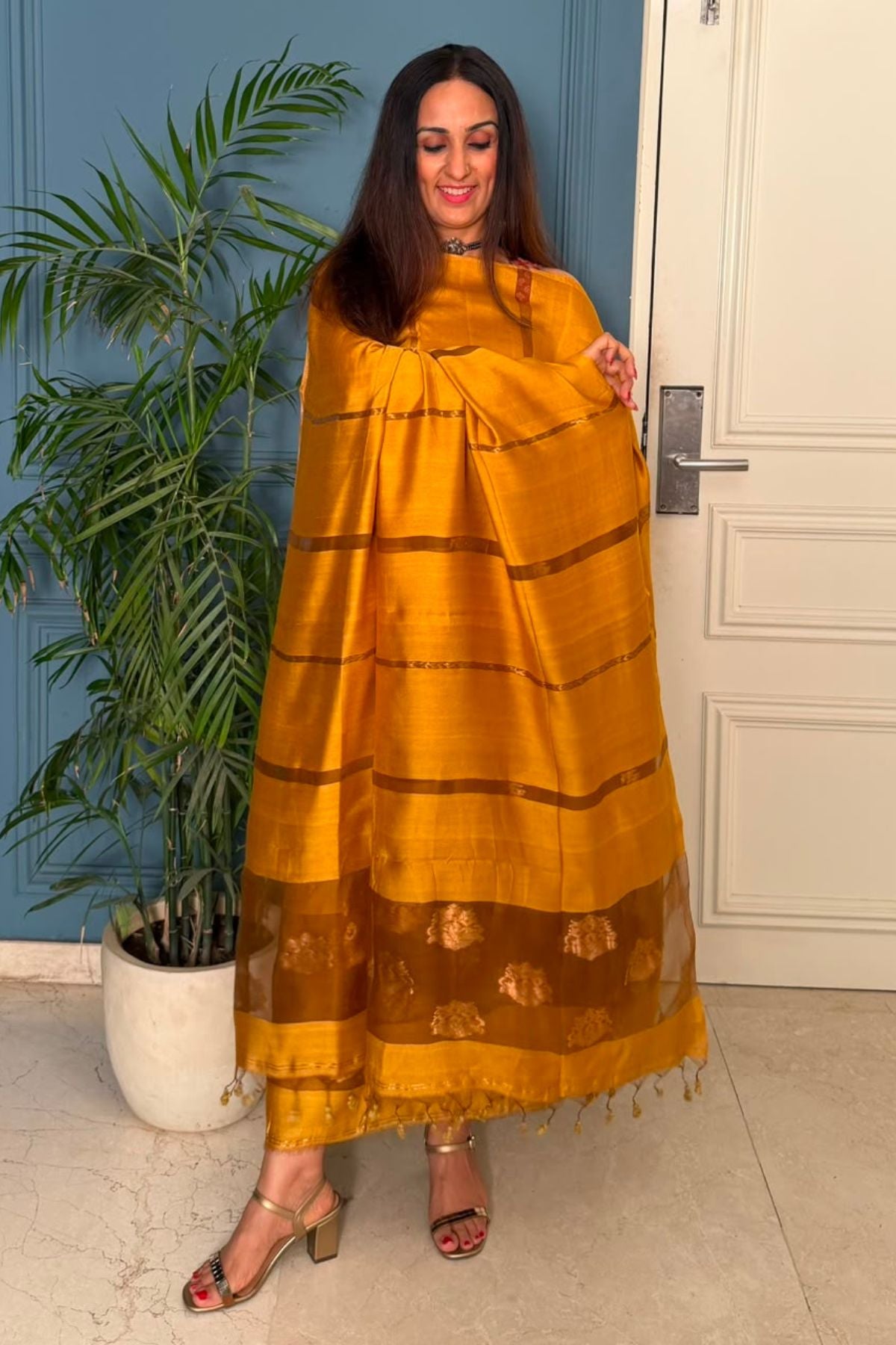 Pure Muslin Bangalore Silk kurta dupatta set with Jamdani work!!
