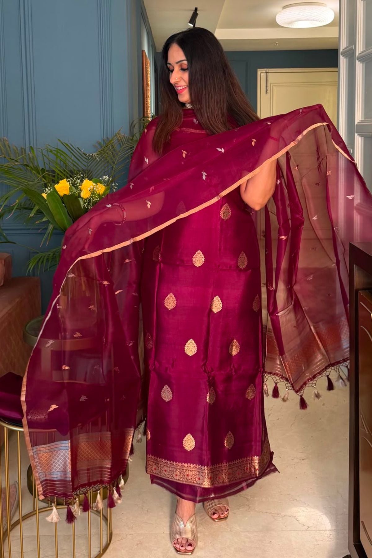 Banarasi weave on pure raw mango silk!!