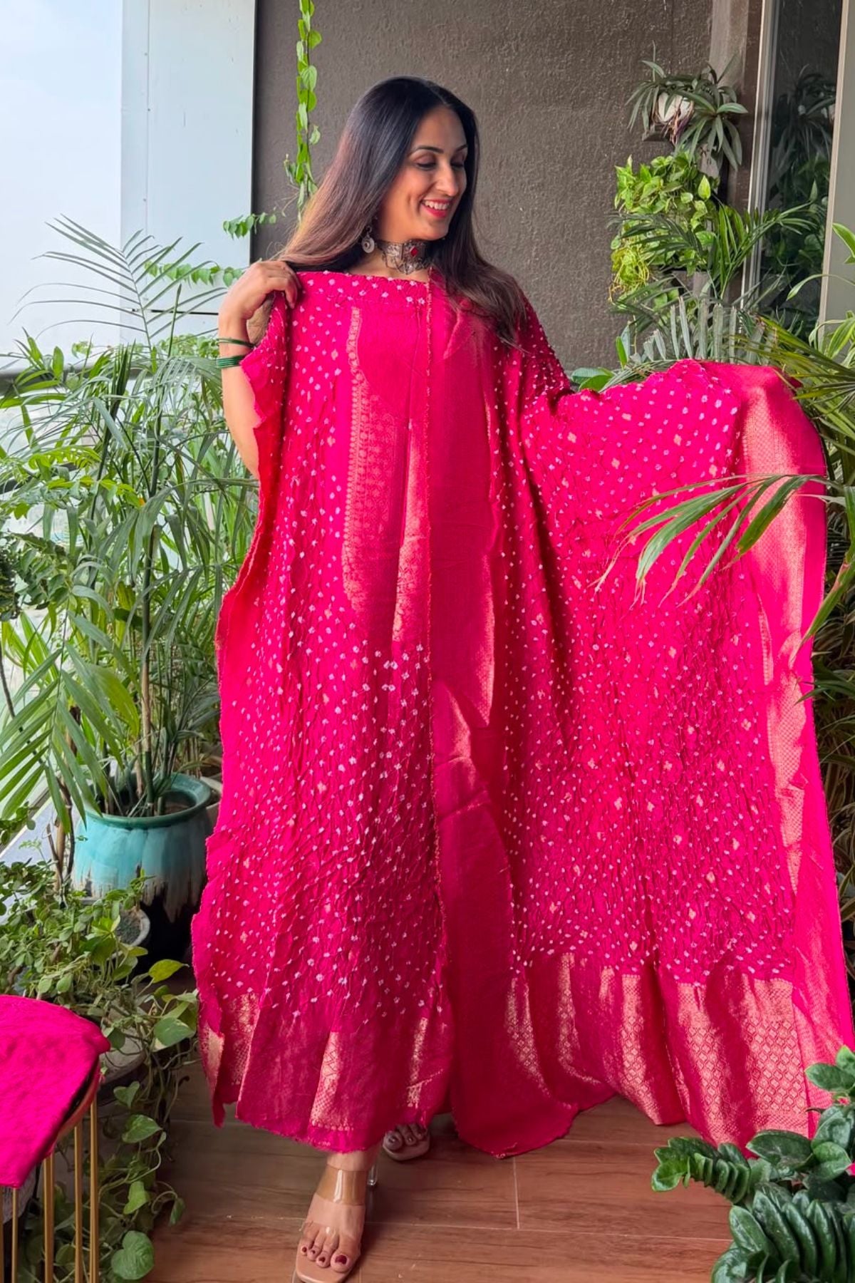 Pure gaji silk full set with hand done bandhani and zari weaving!!
