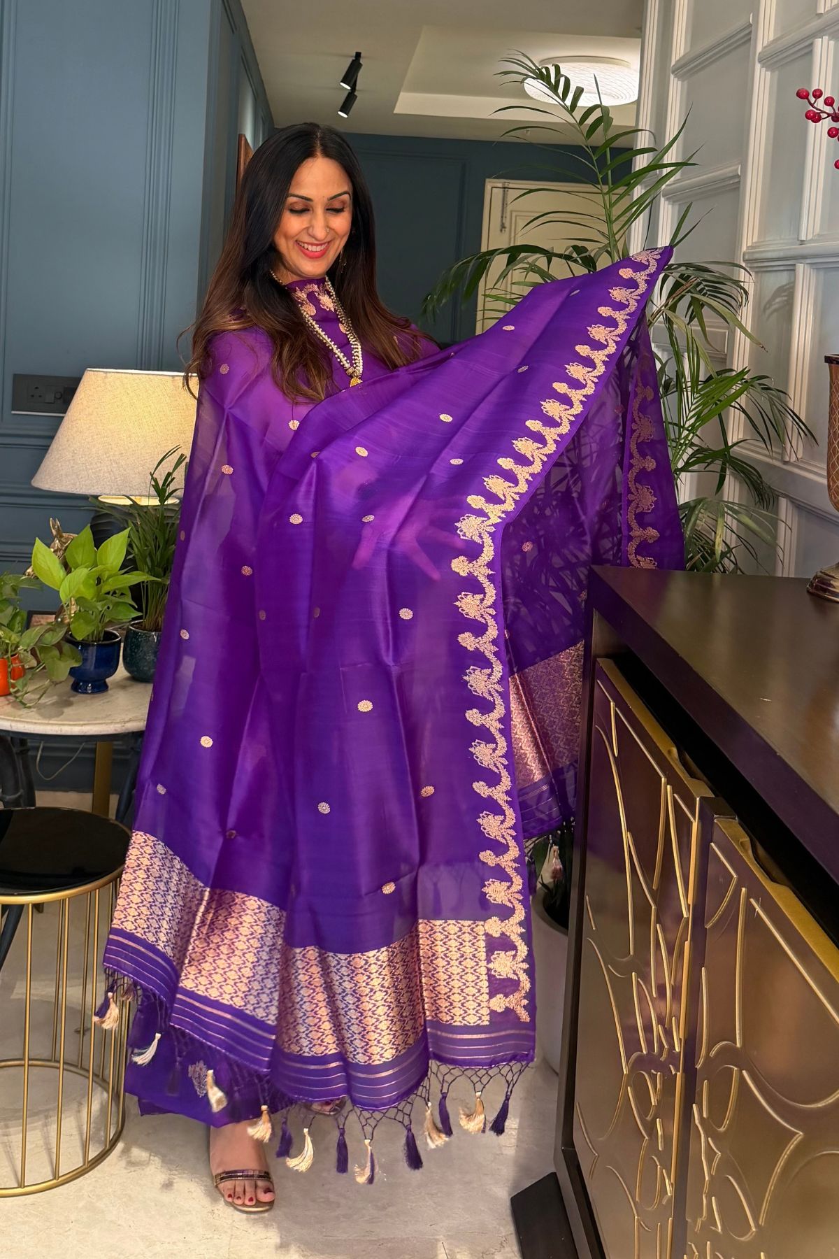 Handwoven Banarasi full sets in pure Raw silk!!