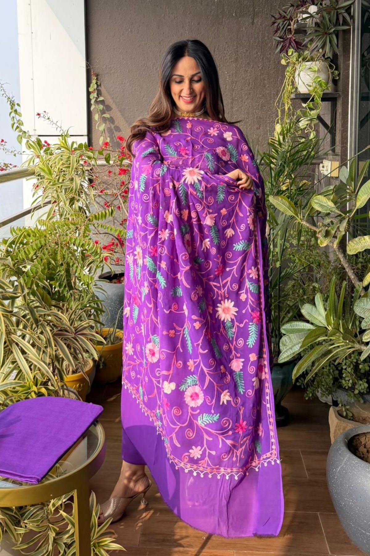 Kashmiri embroidery Jaal dupatta full sets on georgette fabric