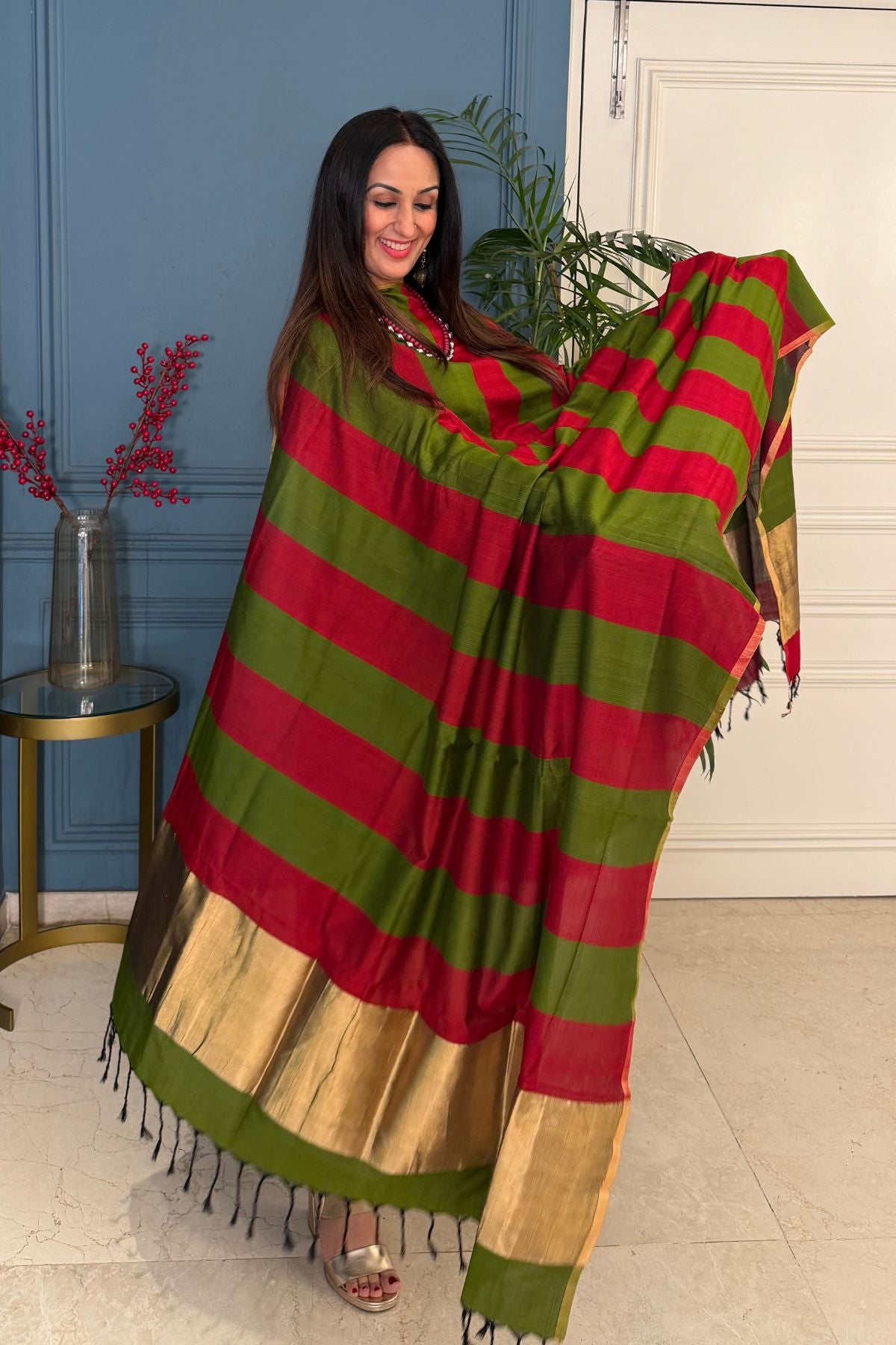 Maheshwari weave kurta dupatta set on cotton silk