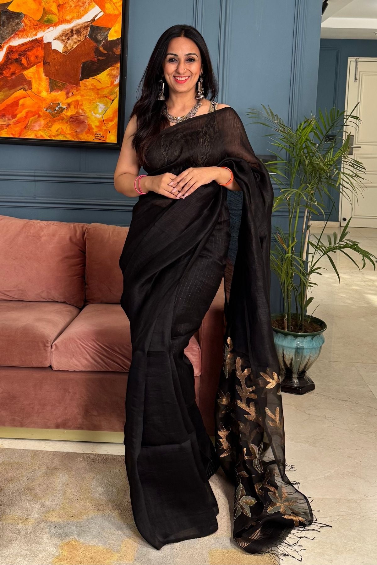 Black colour Jamdani saree