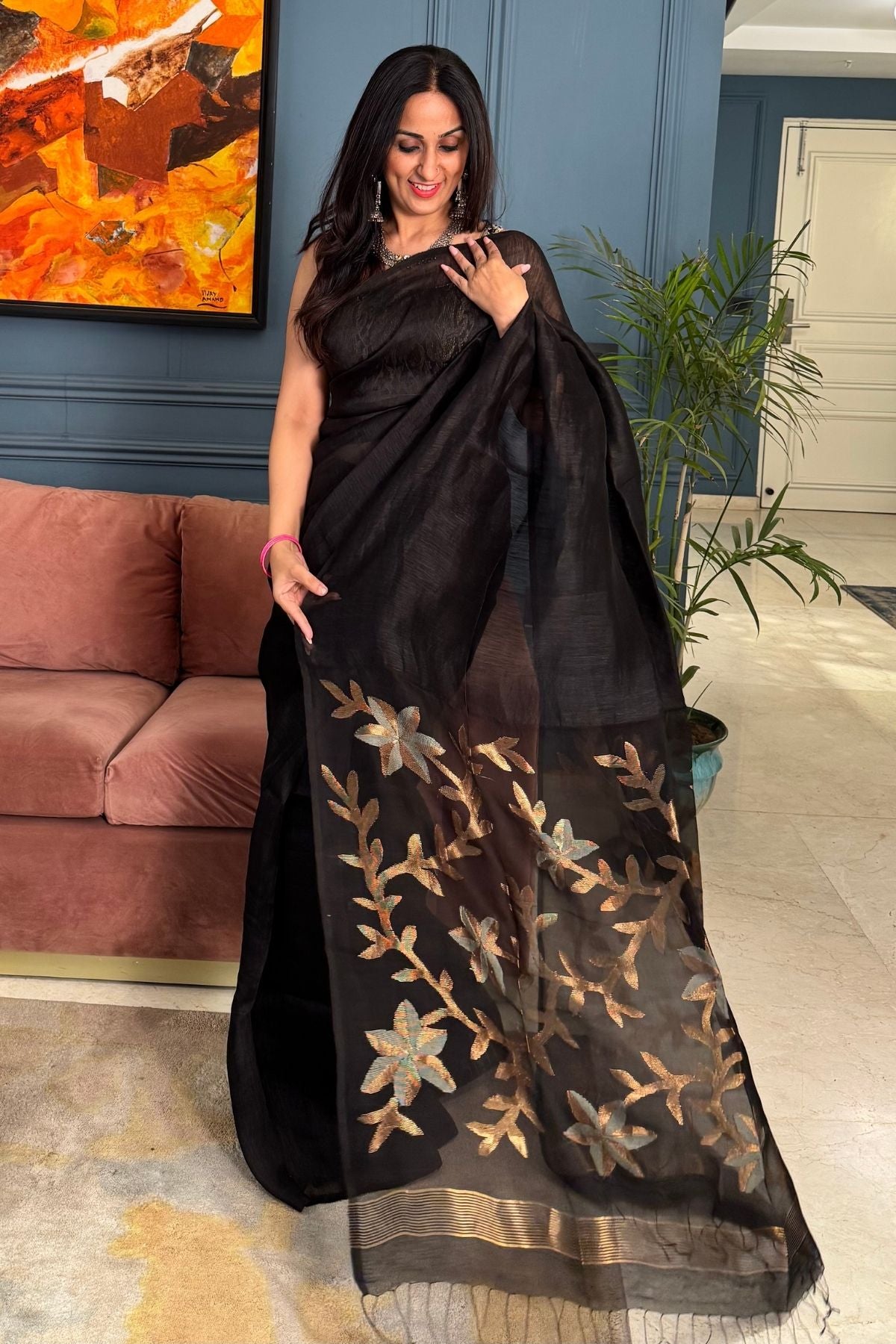 Black colour Jamdani saree