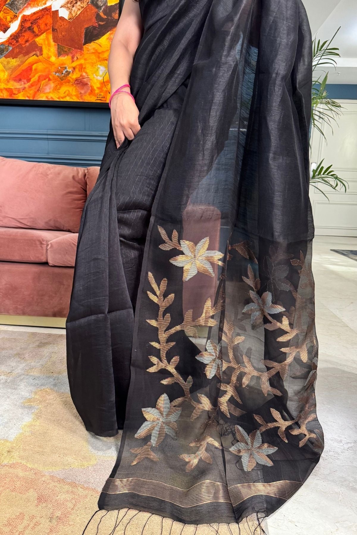 Black colour Jamdani saree