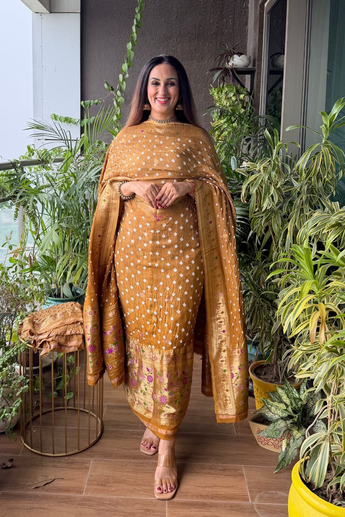 Pure gaji silk full set with hand done bandhani and zari weaving!!