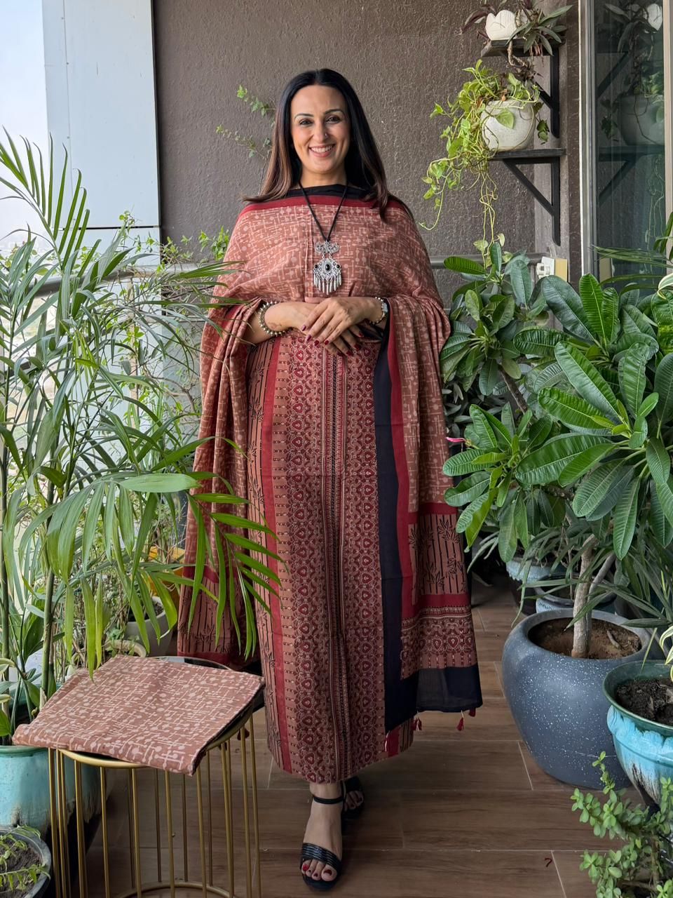 Handblocked Ajrakh Taj cotton full sets!!