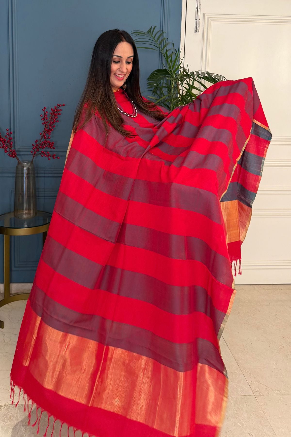Maheshwari weave kurta dupatta set on cotton silk