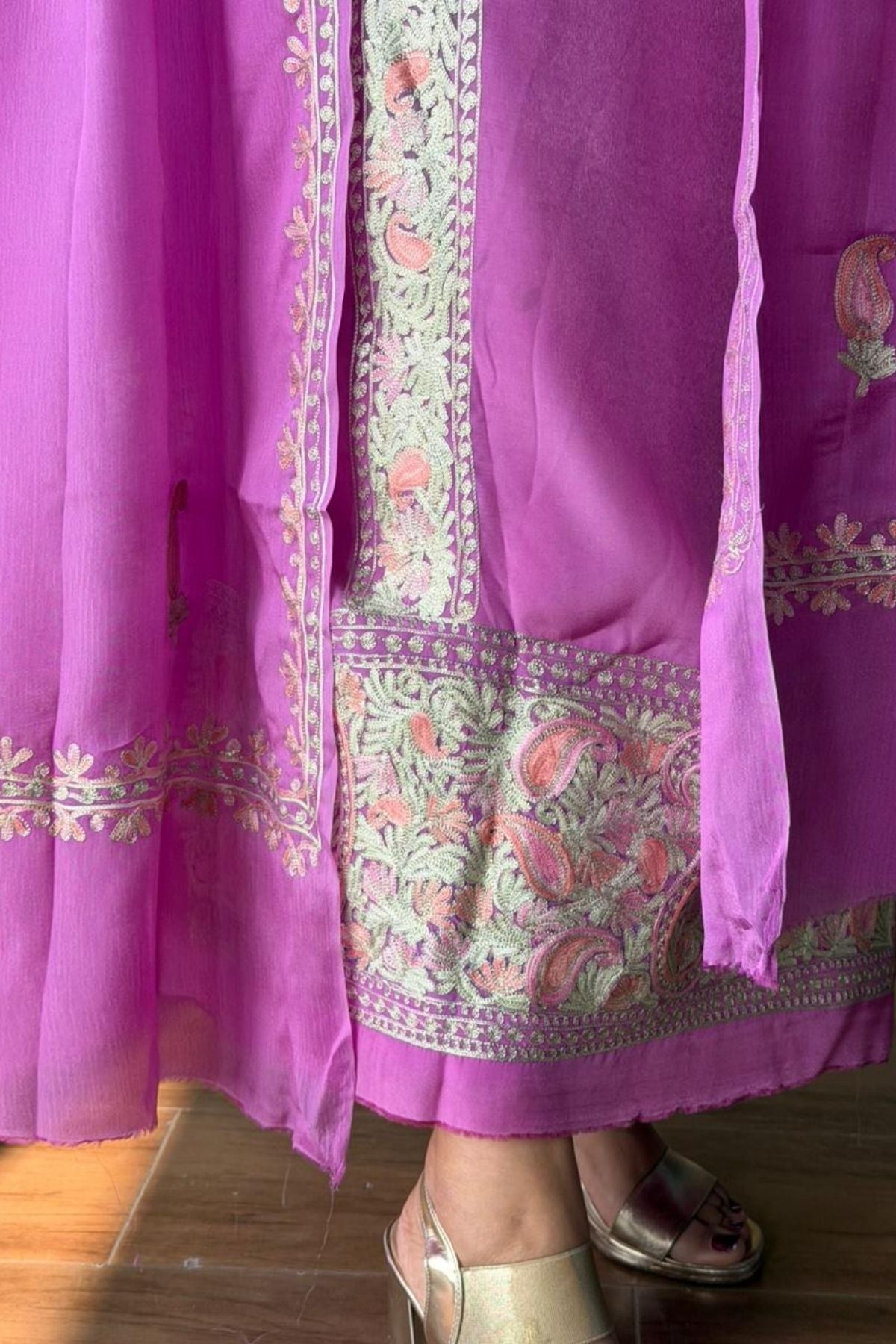 Kashmiri Aari embroidery on premium crepe full sets!!