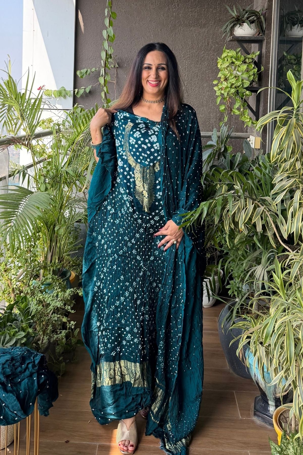 Pure modal silk full set with hand done bandhani and zari weaving!!