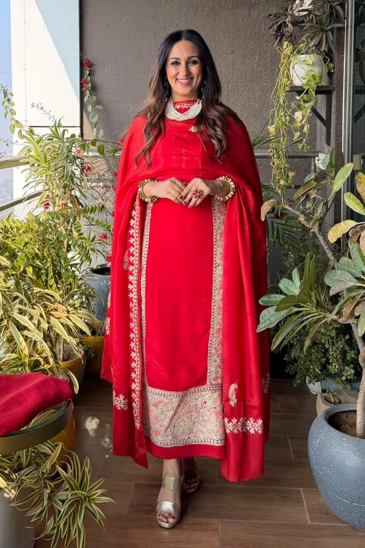 Kashmiri Aari embroidery on premium crepe full sets!!