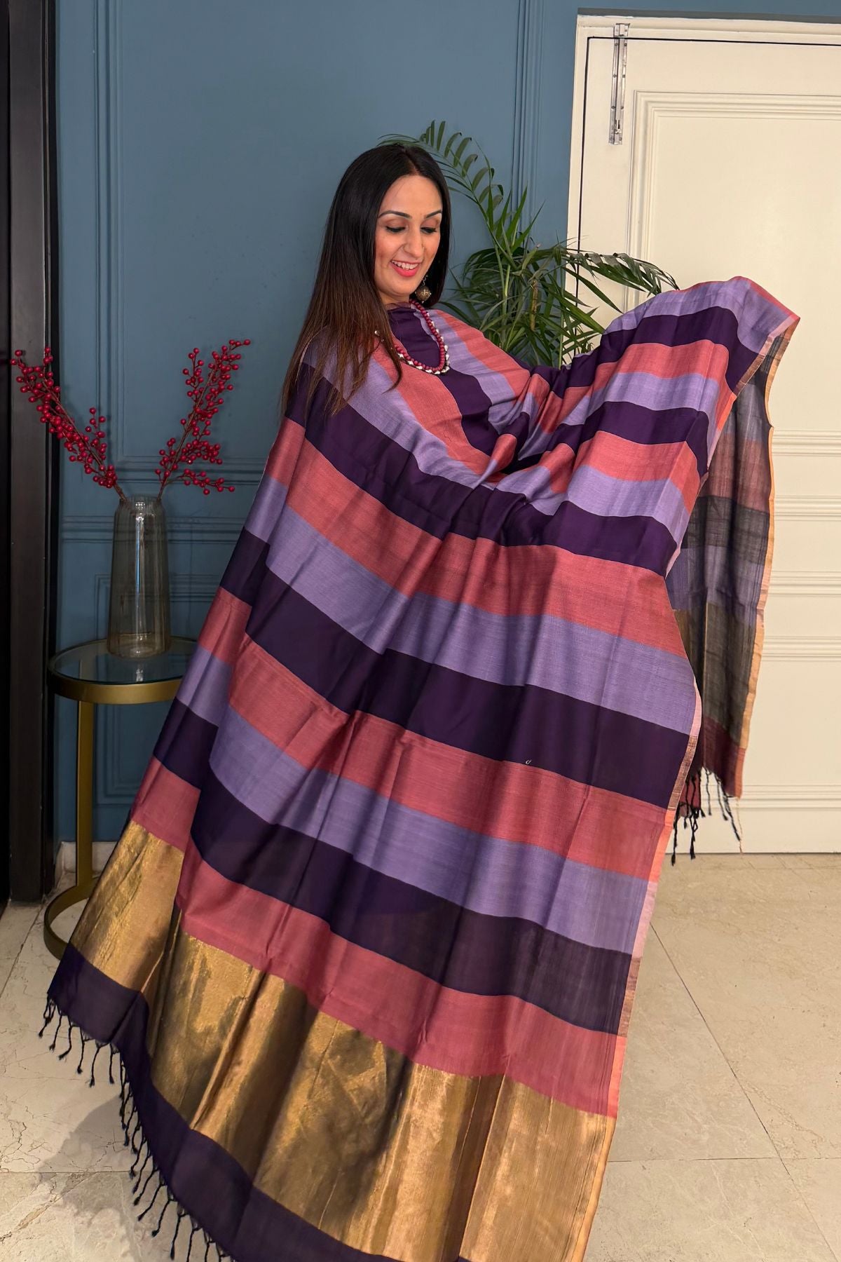 Maheshwari weave kurta dupatta set on cotton silk