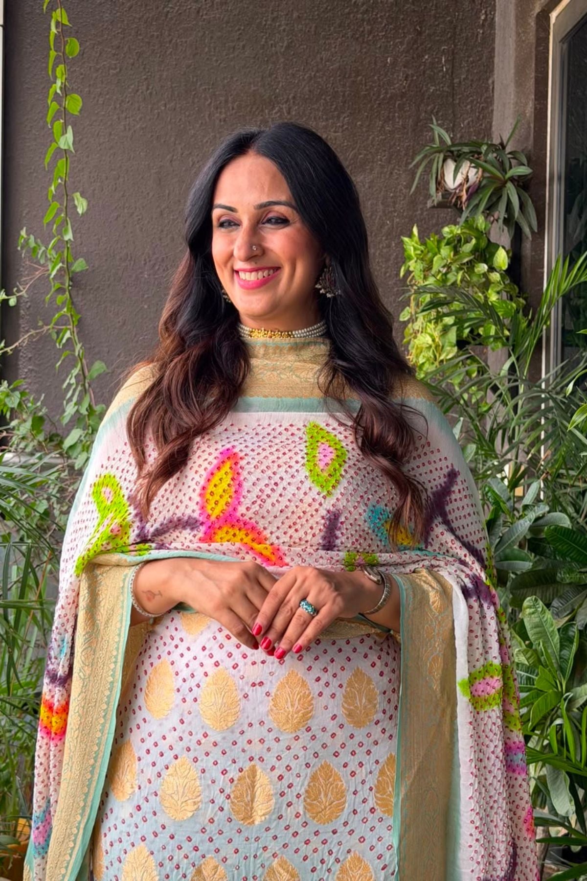 Banarasi khaddi georgette with red Bandhani kurta dupatta set!!!