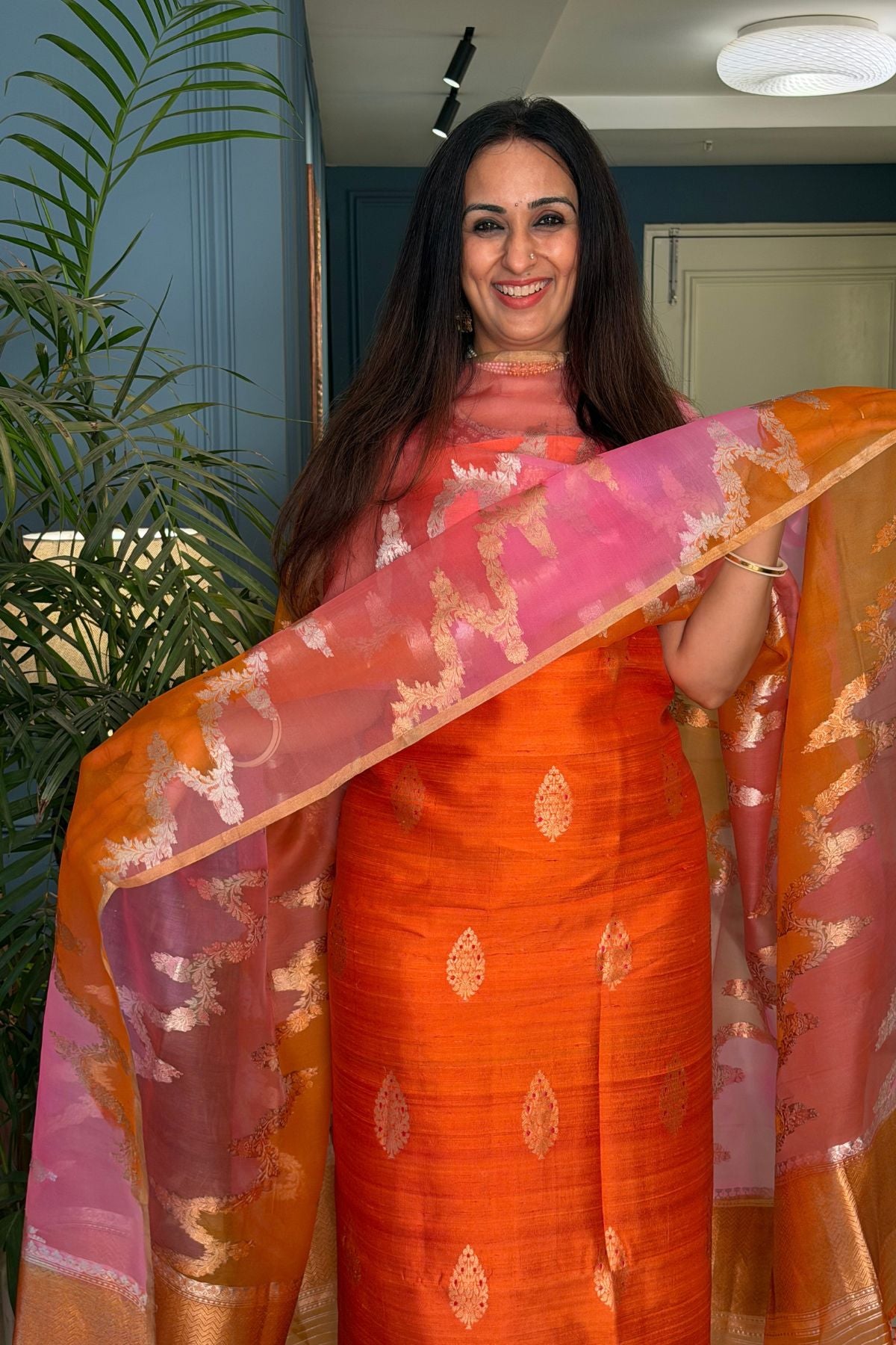 Pure Raw silk Banarasi set with pure Kora rangkaat dupatta!!