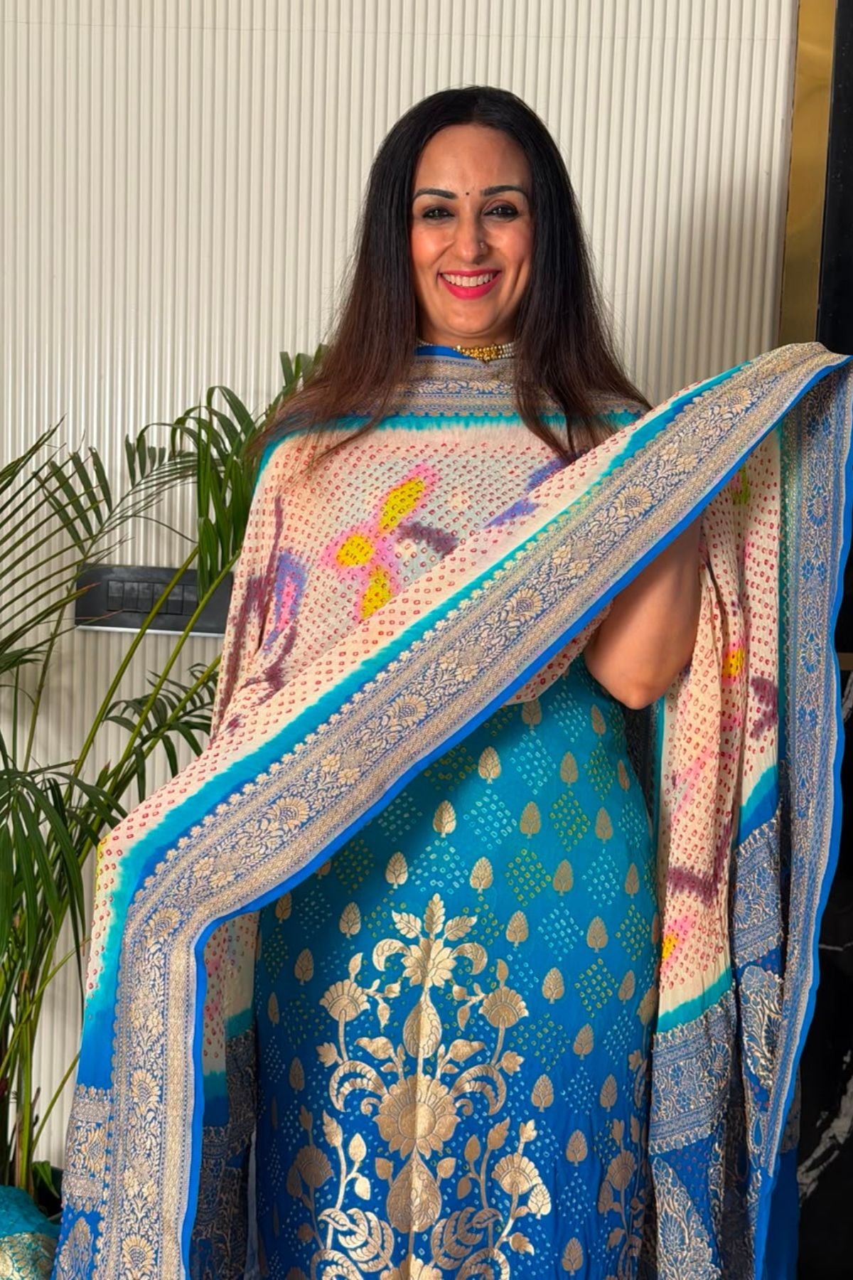 Banarasi khaddi georgette with red Bandhani full set!!!