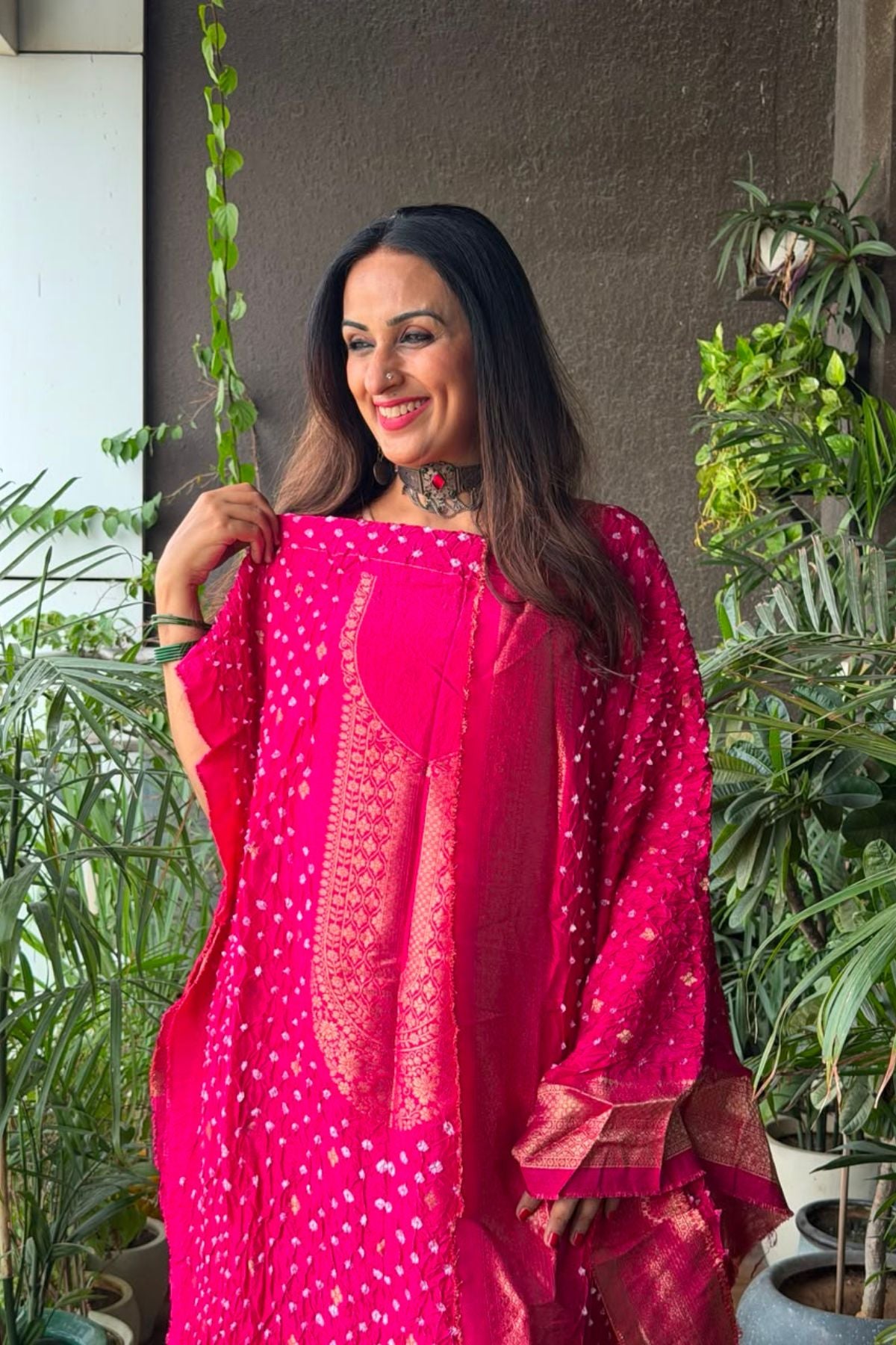 Pure gaji silk full set with hand done bandhani and zari weaving!!
